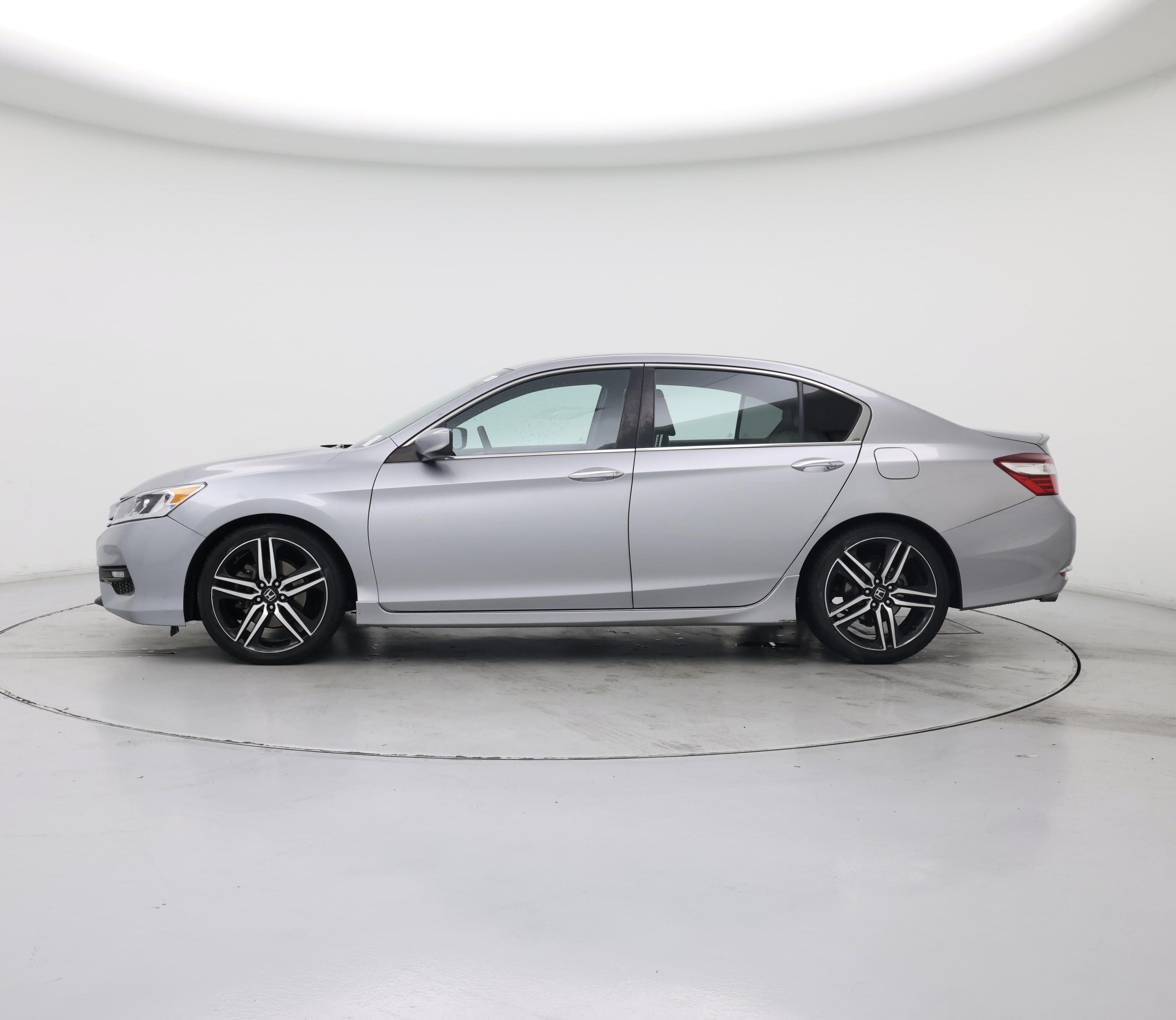Thumbnail: 2017 Honda Accord - 3