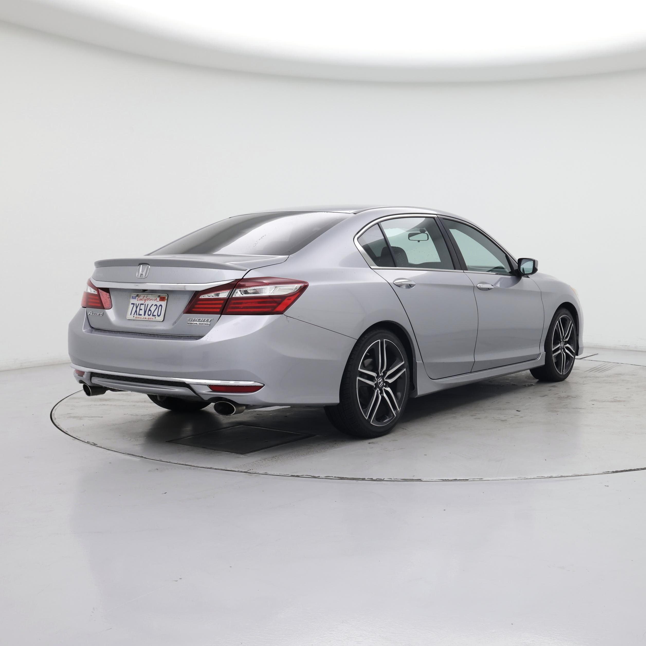 Thumbnail: 2017 Honda Accord - 8