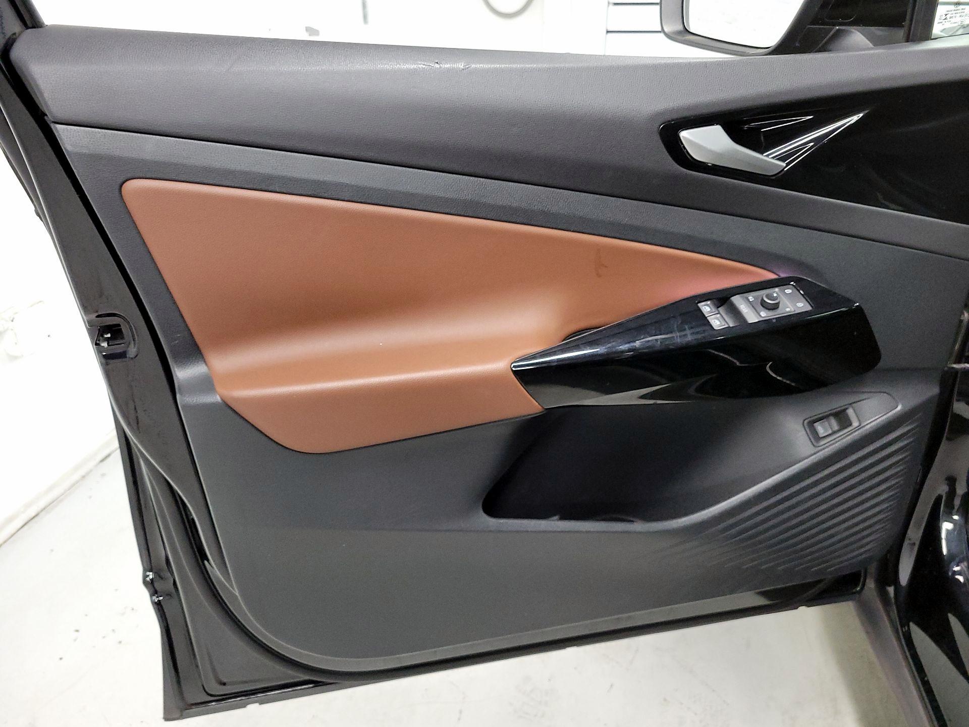 Thumbnail: 2021 Volkswagen ID.4 - 12