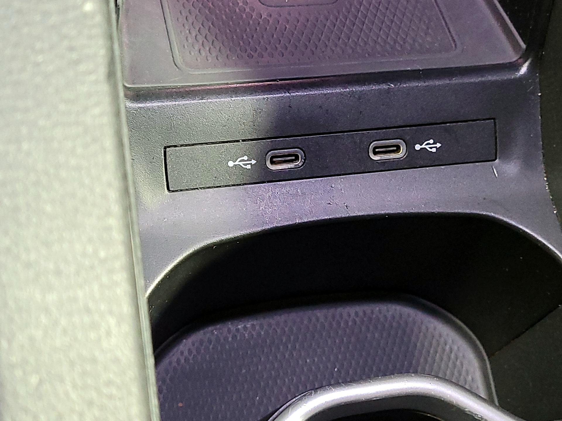 Thumbnail: 2021 Volkswagen ID.4 - 18