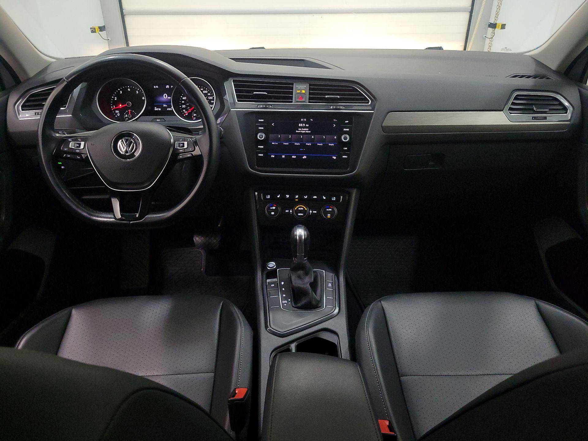 Thumbnail: 2019 Volkswagen Tiguan - 9