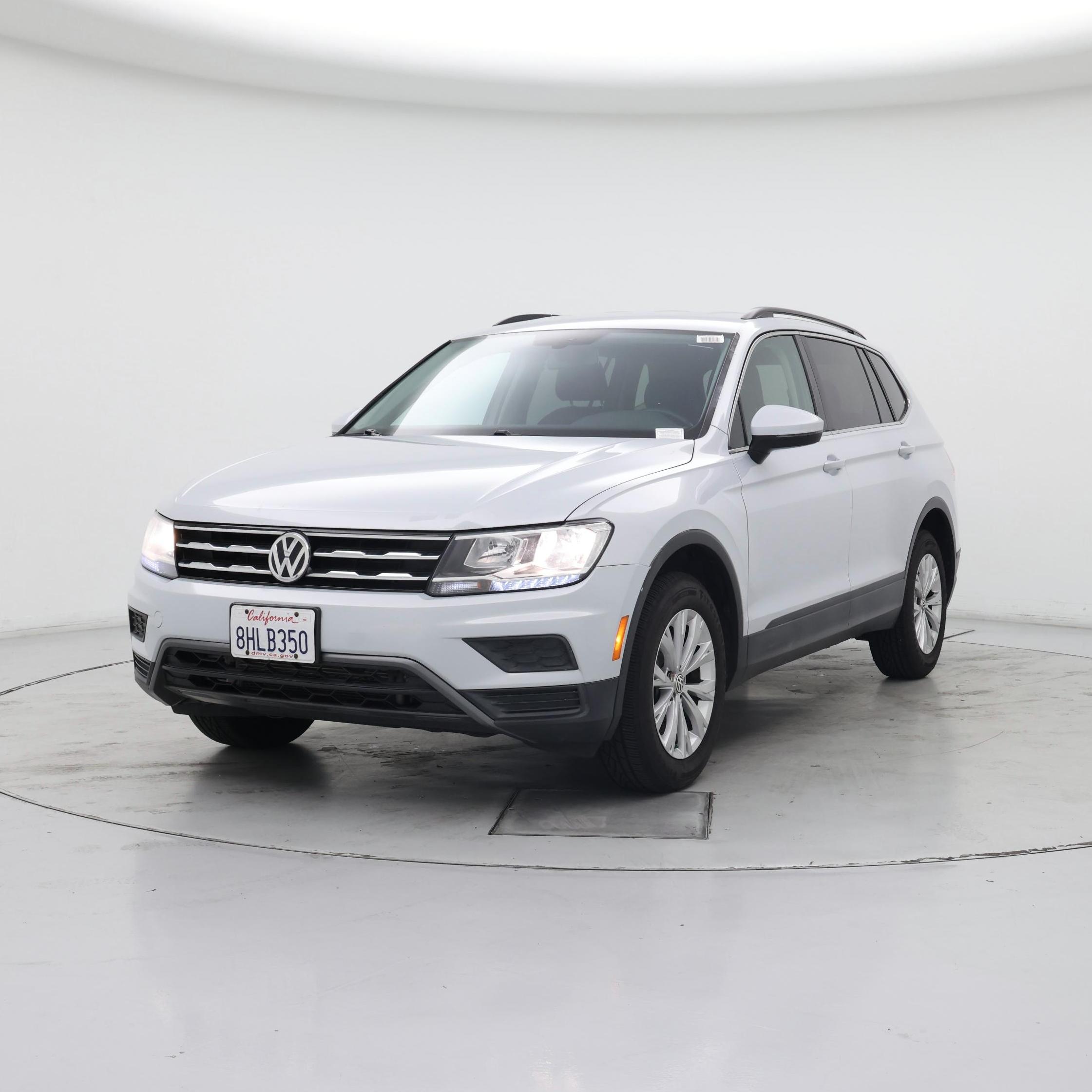 Thumbnail: 2019 Volkswagen Tiguan - 4