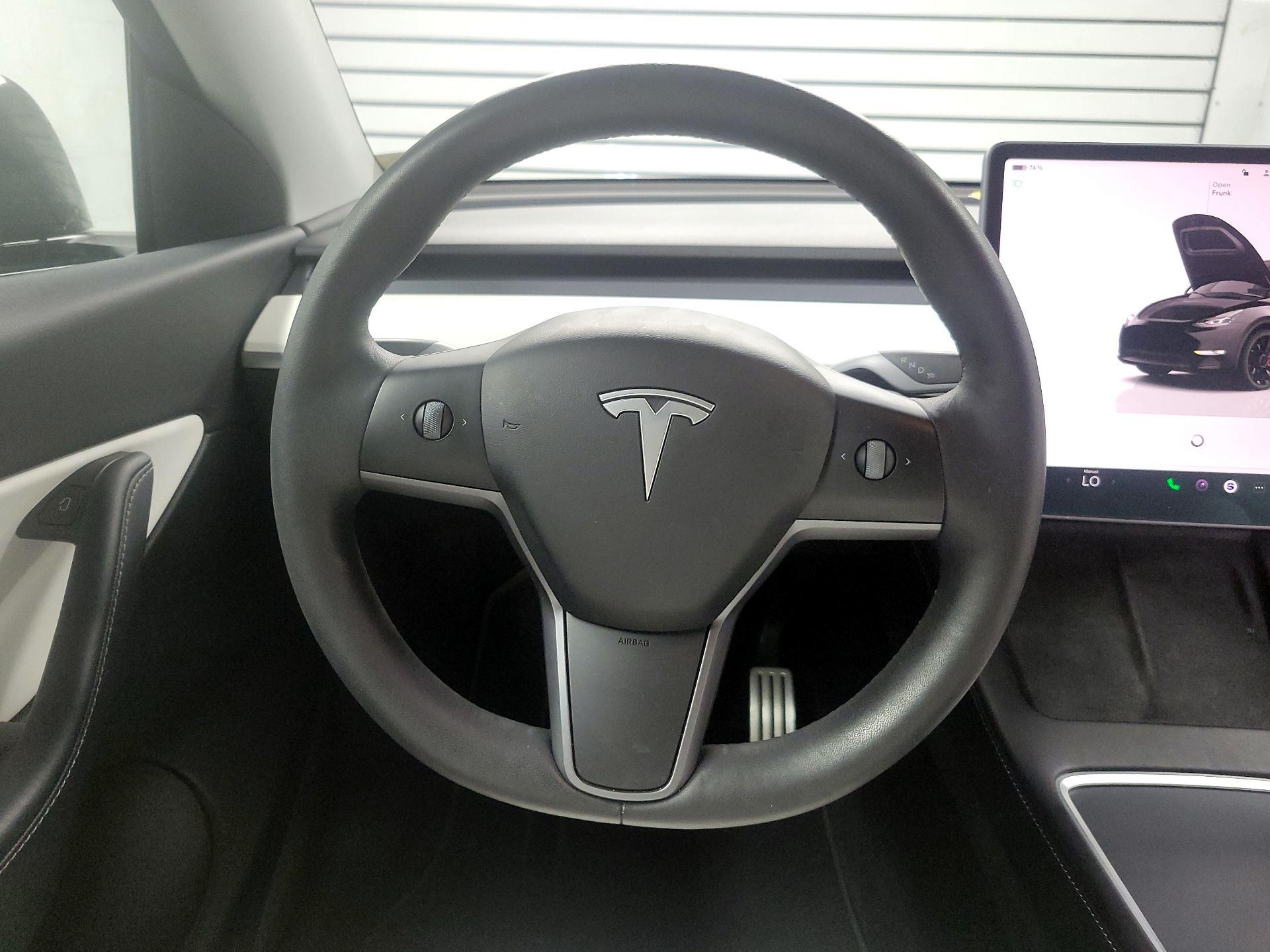 Thumbnail: 2022 Tesla Model Y - 10