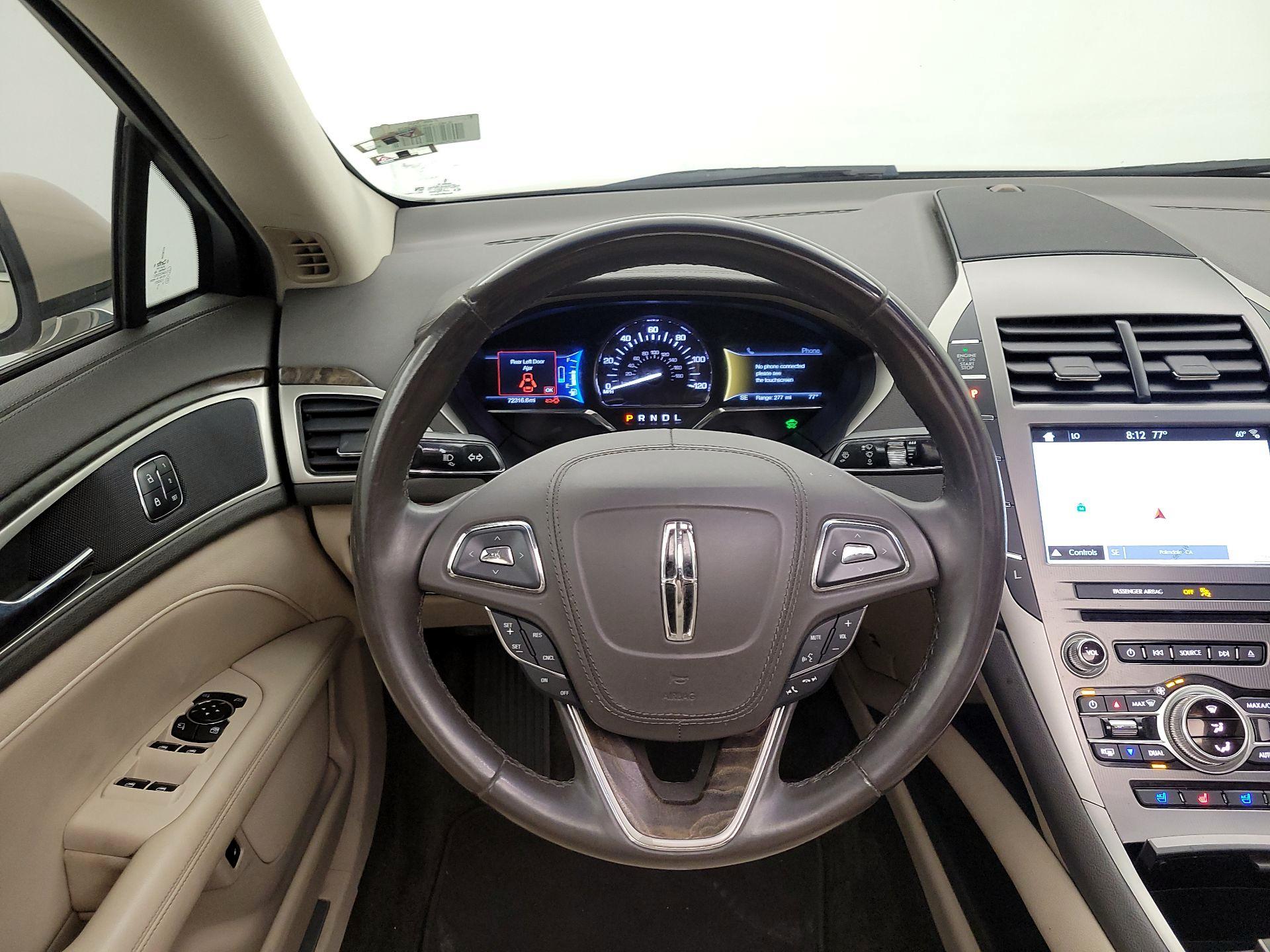 Thumbnail: 2017 Lincoln MKZ - 10