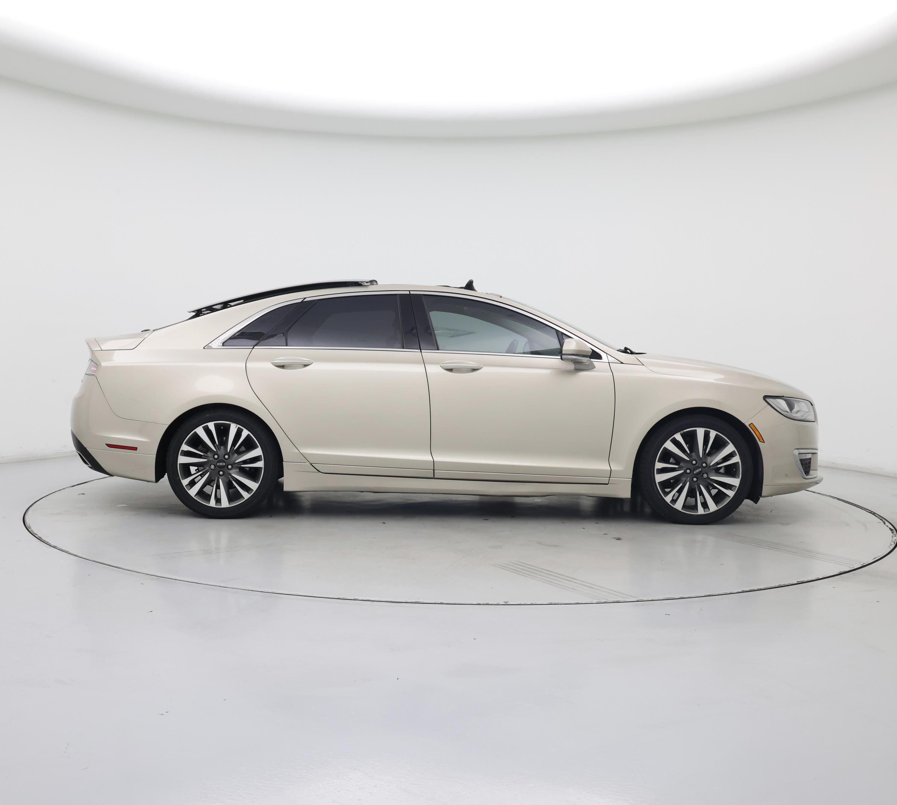 Thumbnail: 2017 Lincoln MKZ - 7