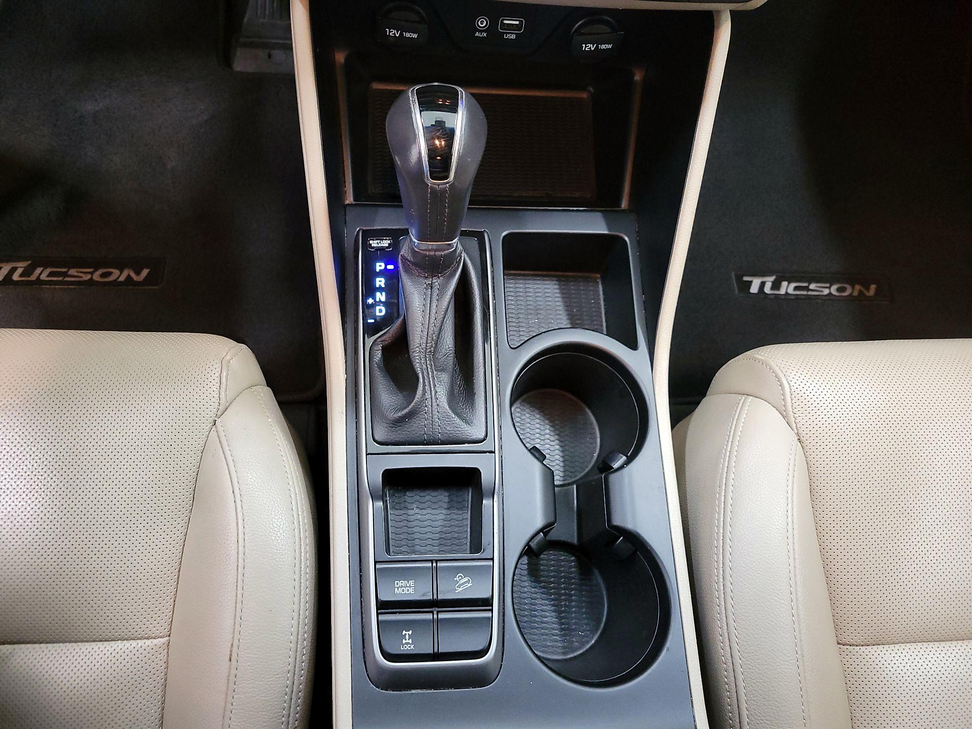 Thumbnail: 2016 Hyundai Tucson - 18