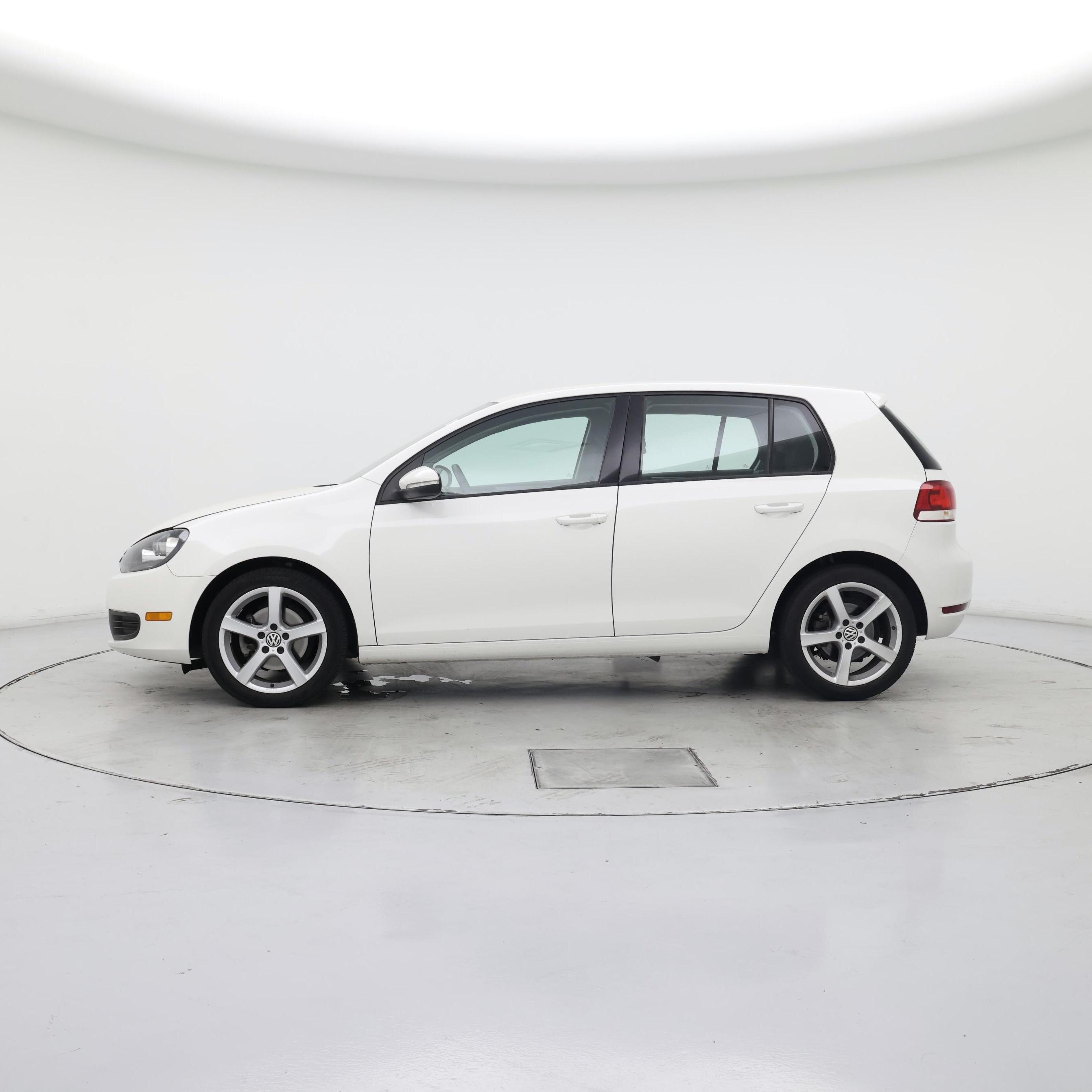 Thumbnail: 2013 Volkswagen Golf - 3