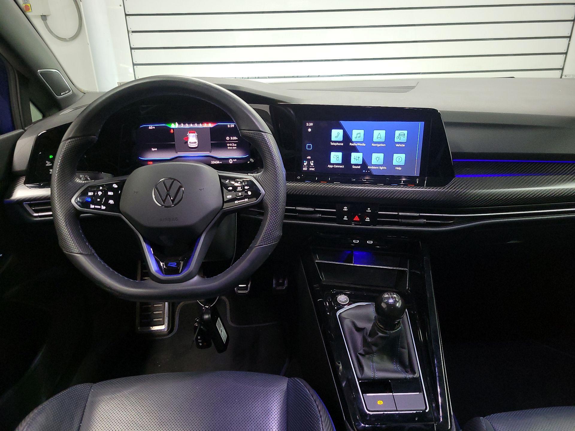 Thumbnail: 2023 Volkswagen Golf - 9