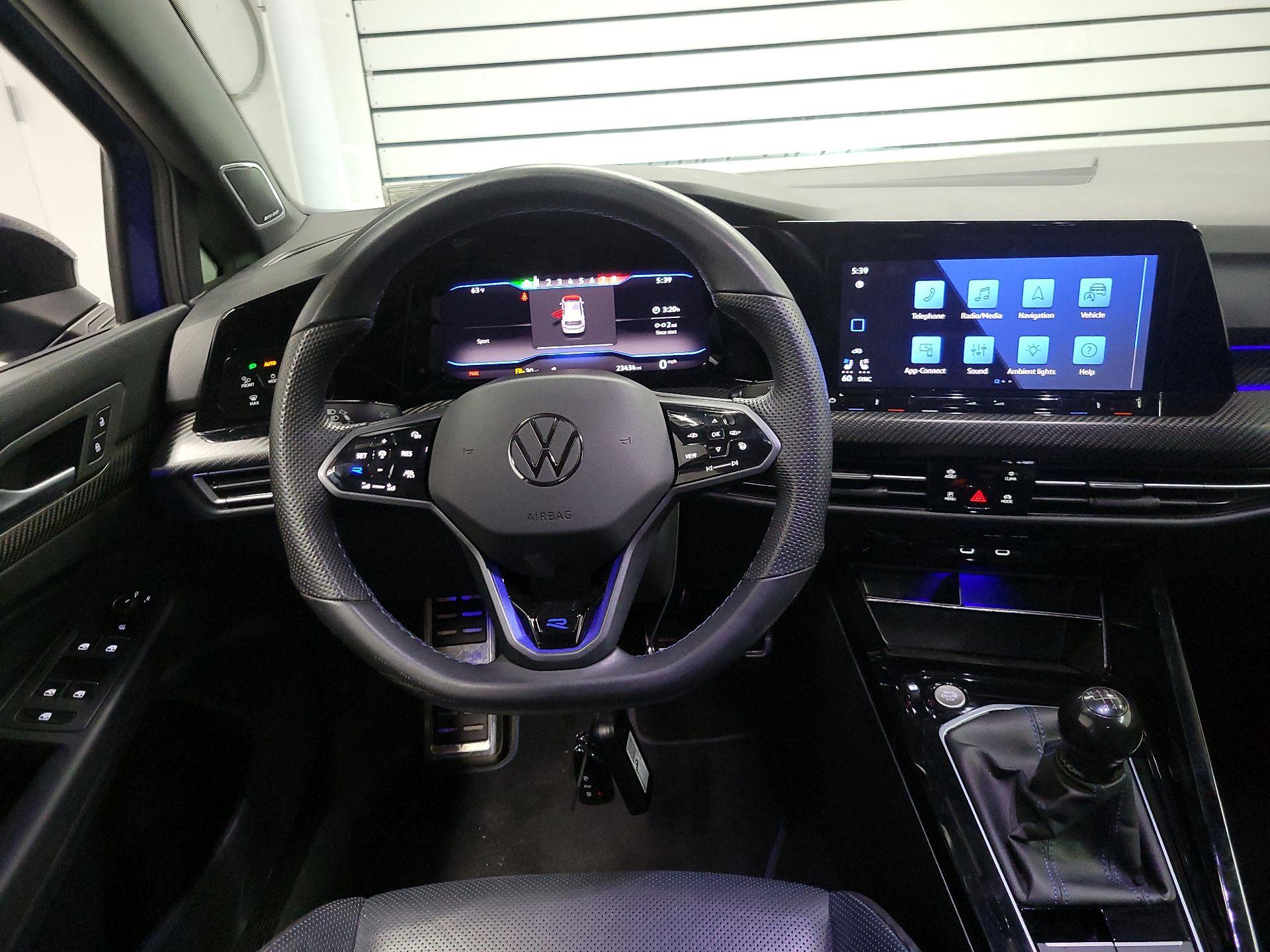 Thumbnail: 2023 Volkswagen Golf - 10