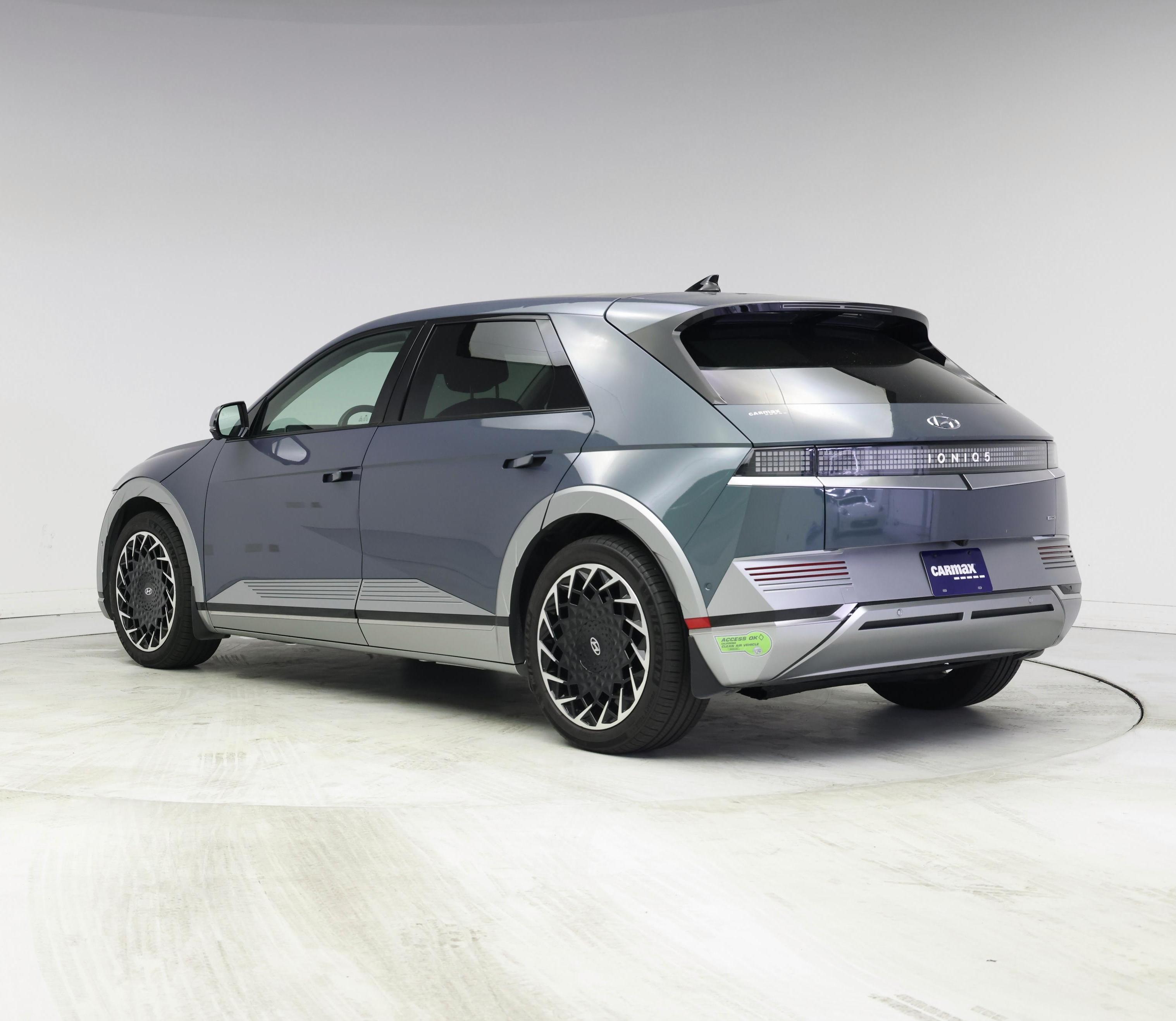 Thumbnail: 2023 Hyundai Ioniq 5 - 2