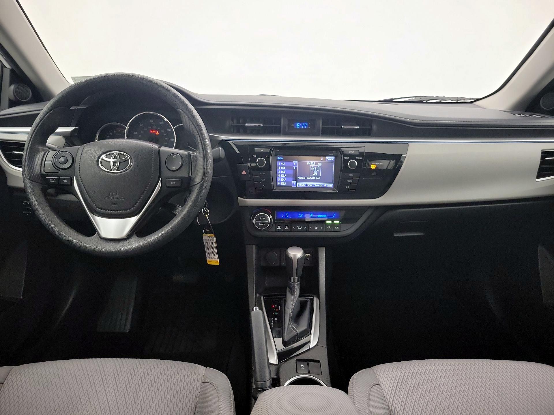 Thumbnail: 2015 Toyota Corolla - 9