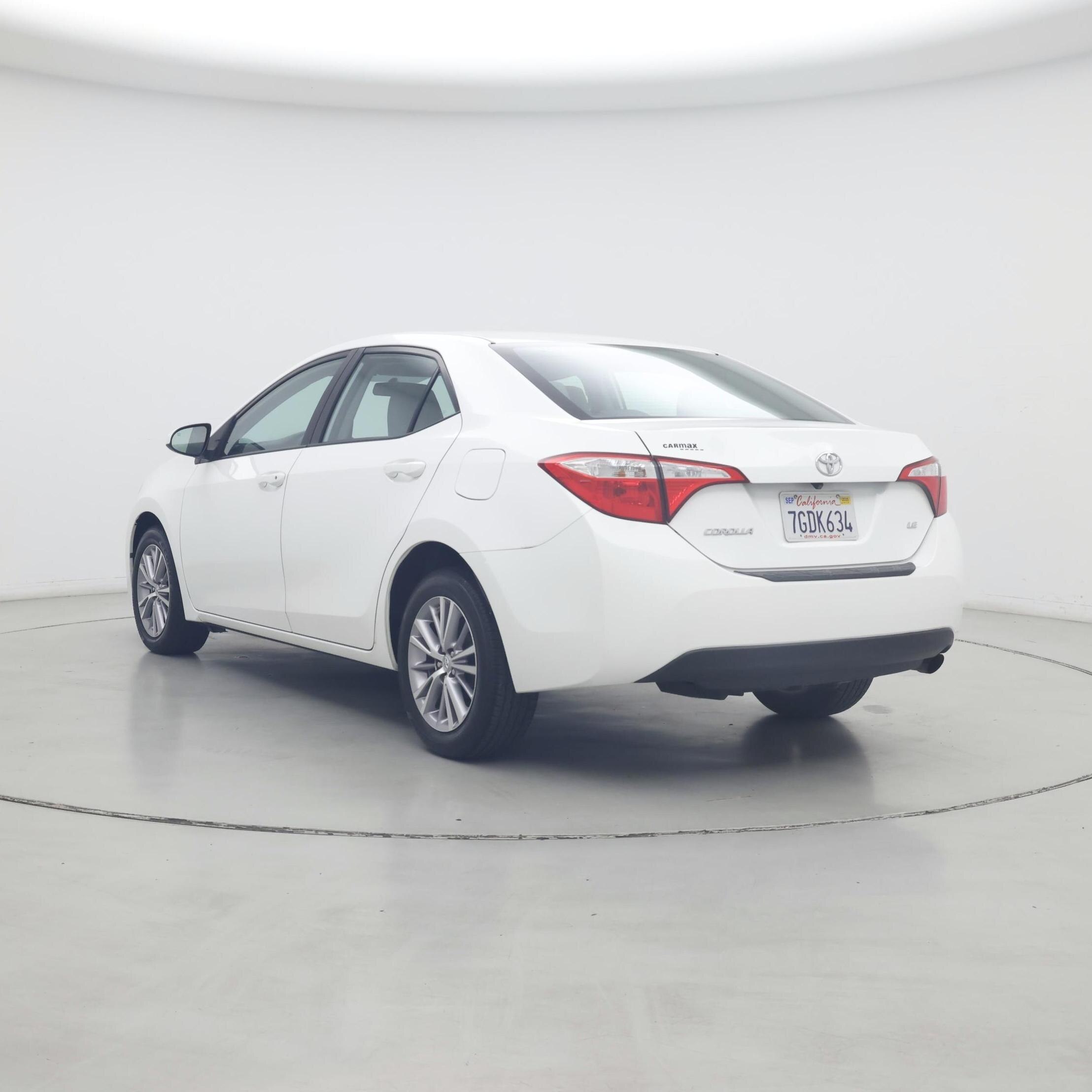 Thumbnail: 2015 Toyota Corolla - 2