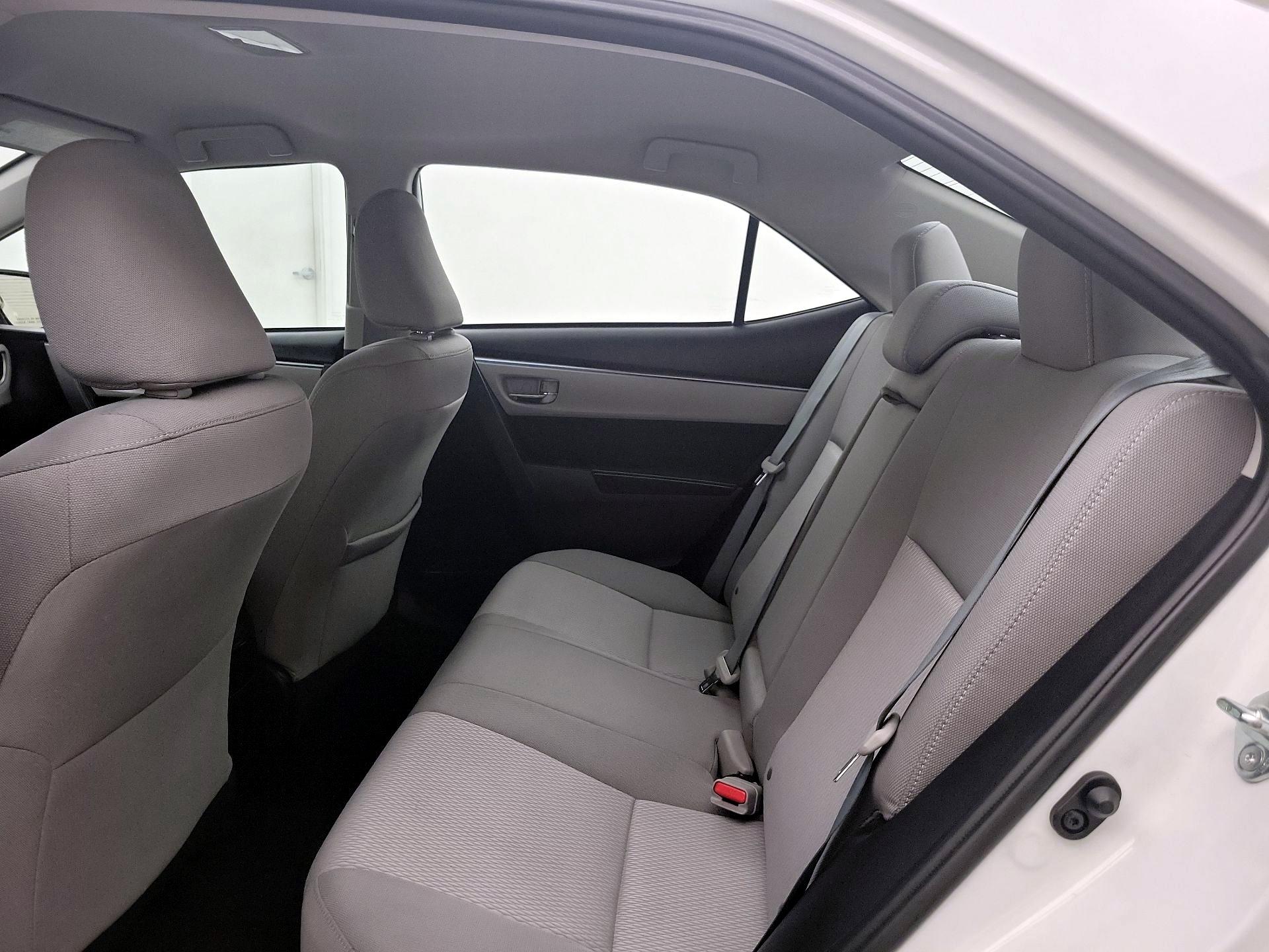 Thumbnail: 2015 Toyota Corolla - 19