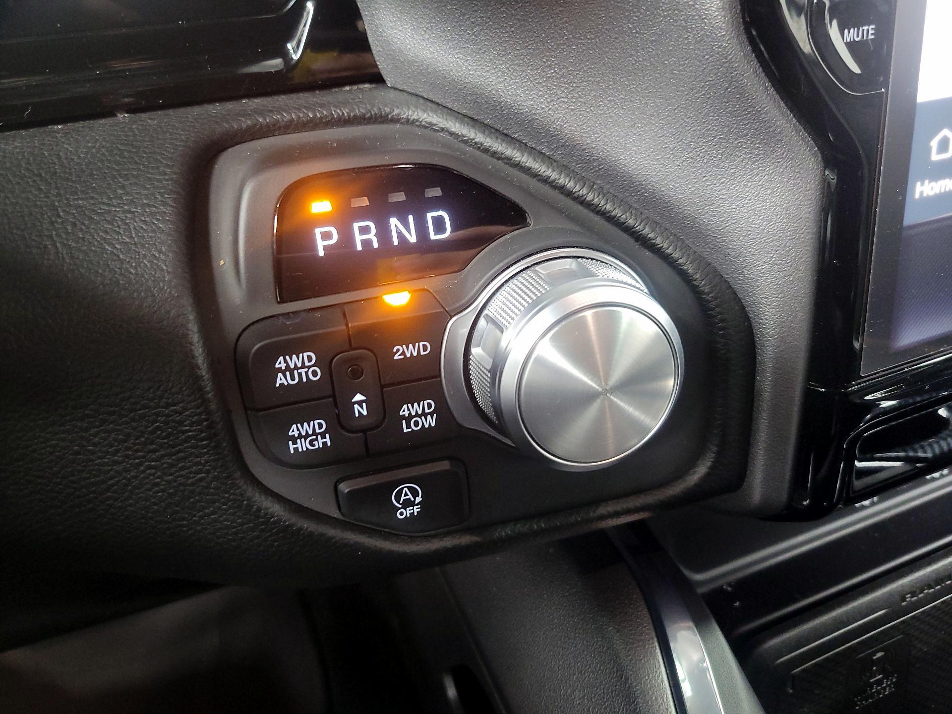 Thumbnail: 2025 RAM 1500 - 17