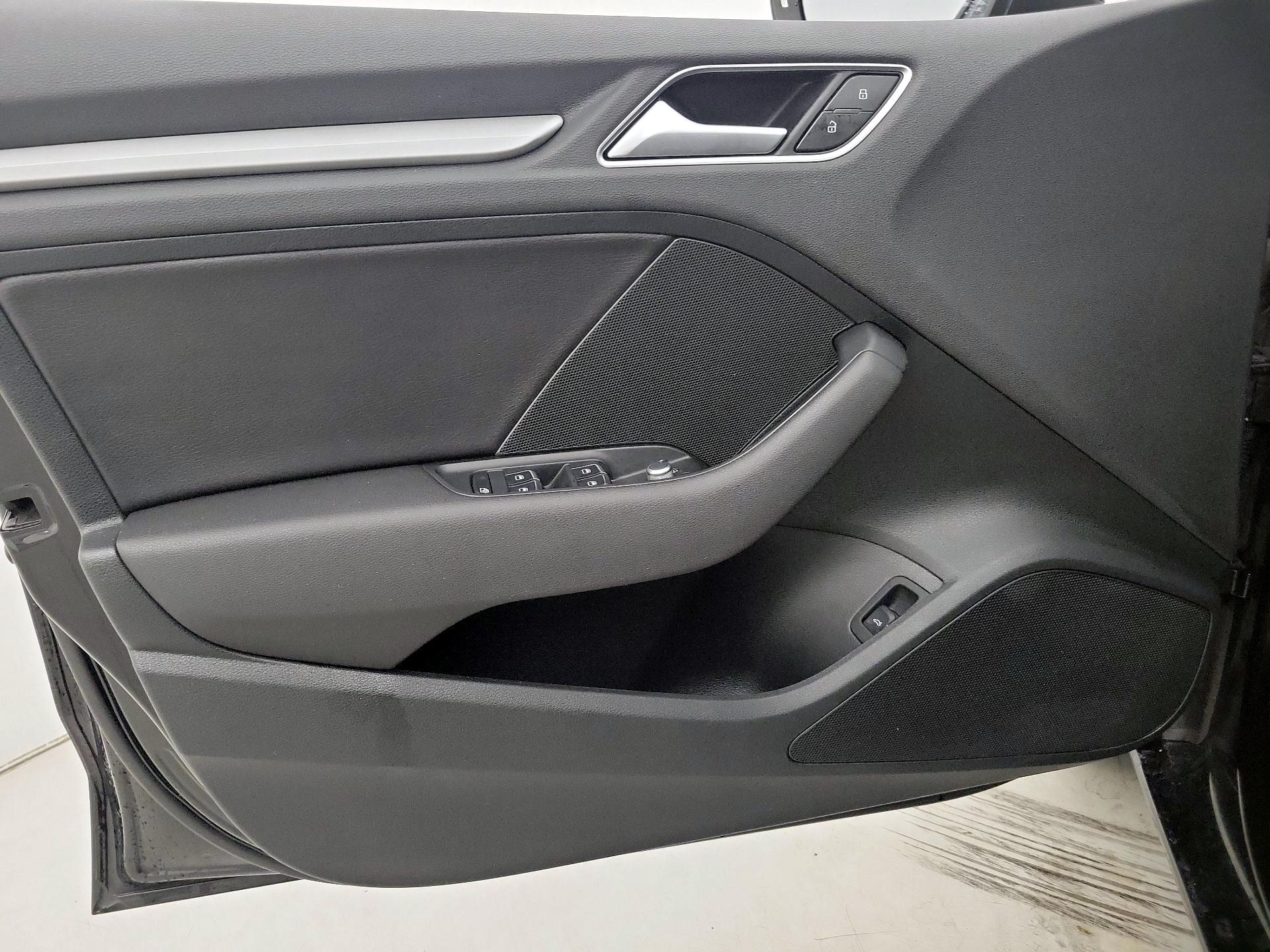 Thumbnail: 2016 Audi A3 - 12