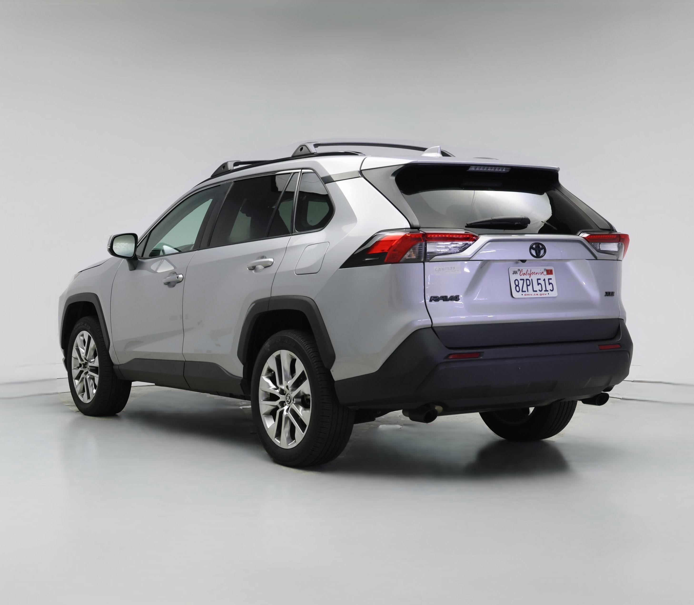 Thumbnail: 2022 Toyota RAV4 - 1