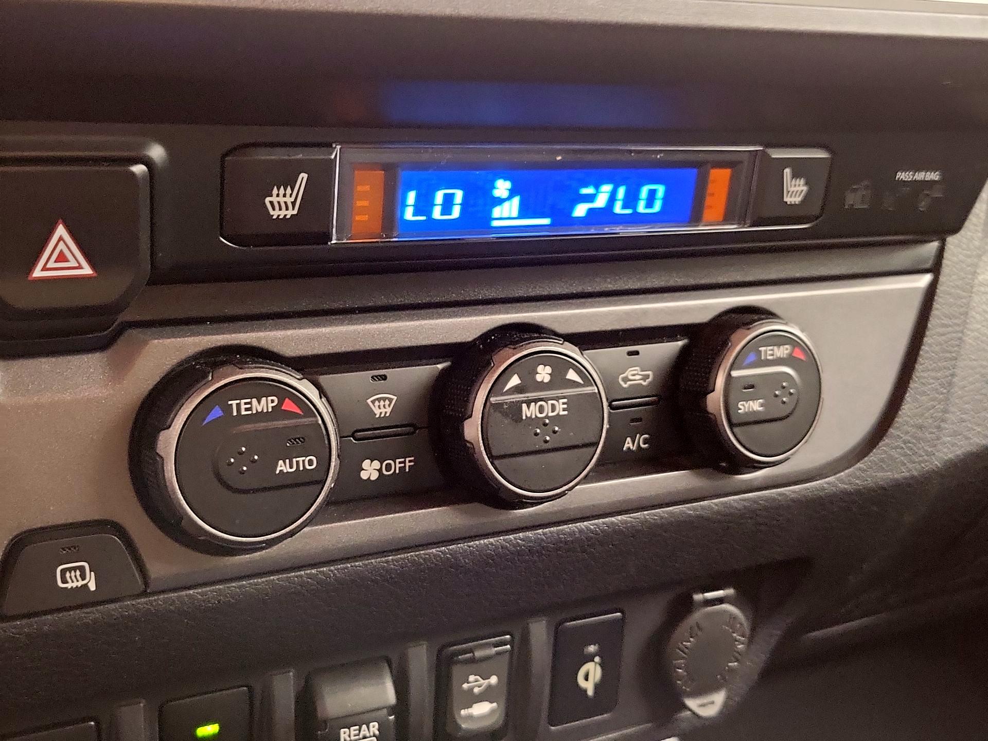 Thumbnail: 2019 Toyota Tacoma - 17