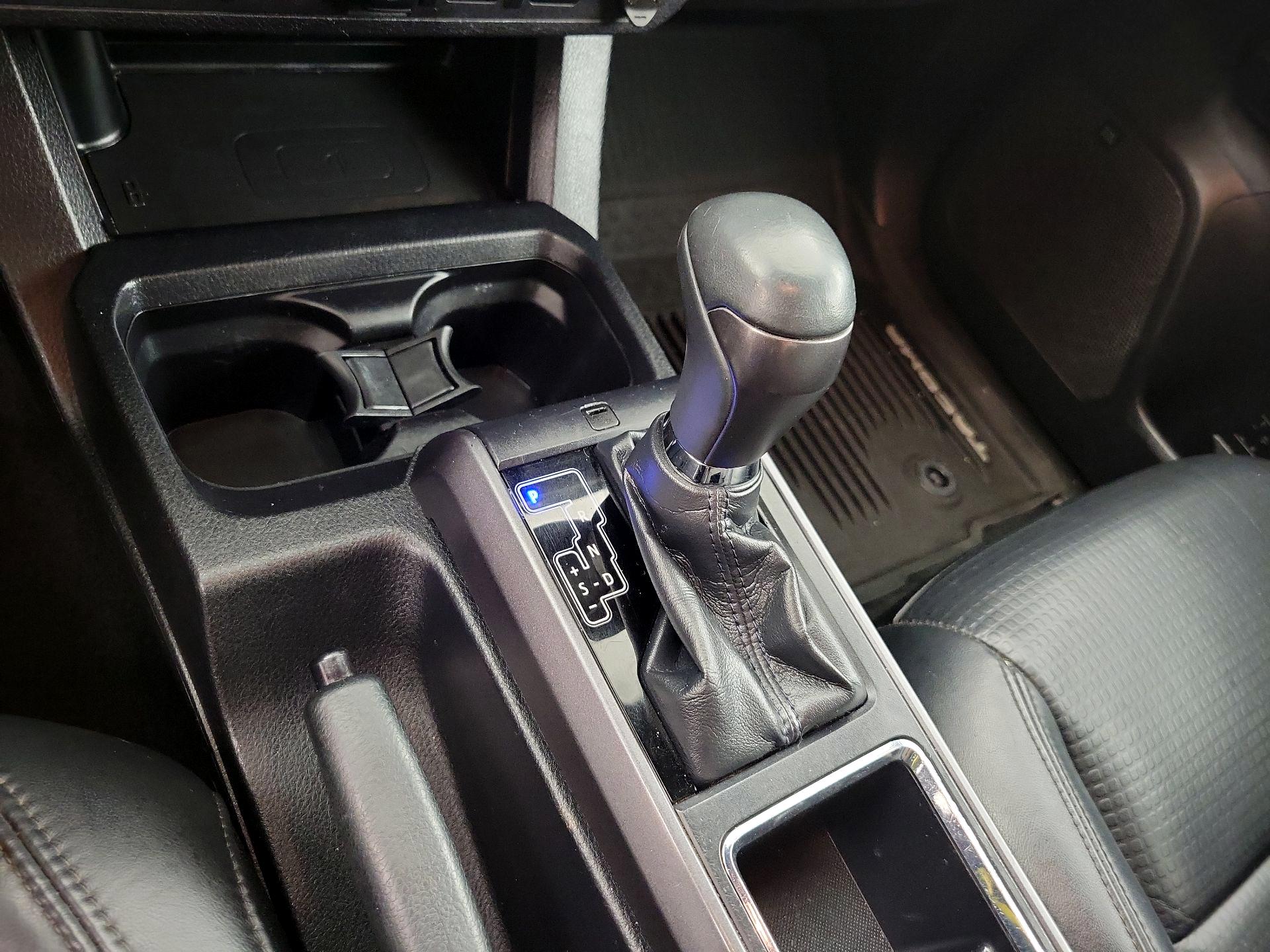 Thumbnail: 2019 Toyota Tacoma - 18