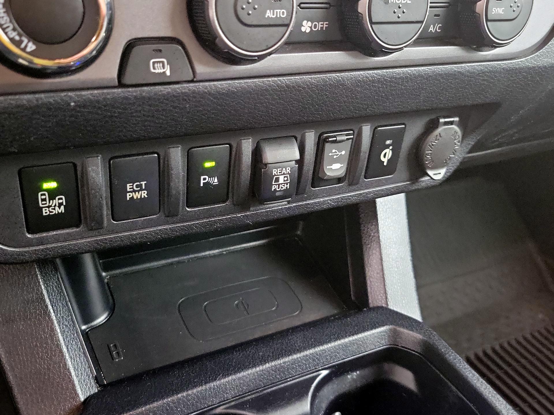 Thumbnail: 2019 Toyota Tacoma - 19