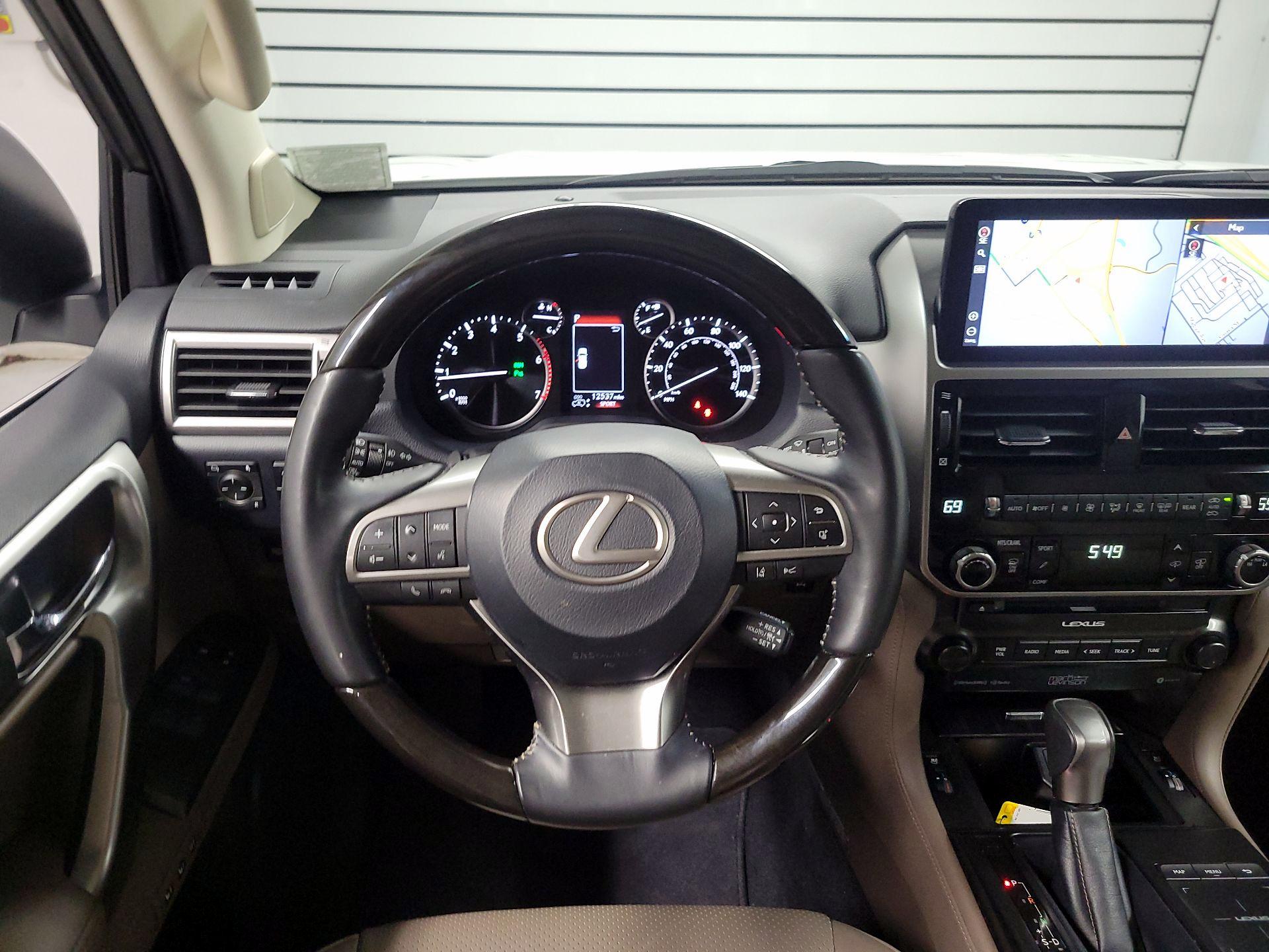 Thumbnail: 2023 Lexus GX - 10