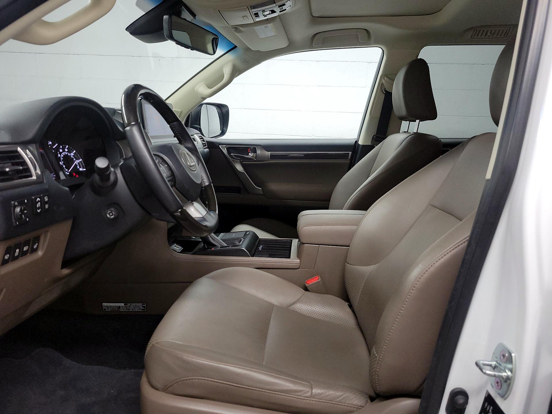 Thumbnail: 2023 Lexus GX - 11