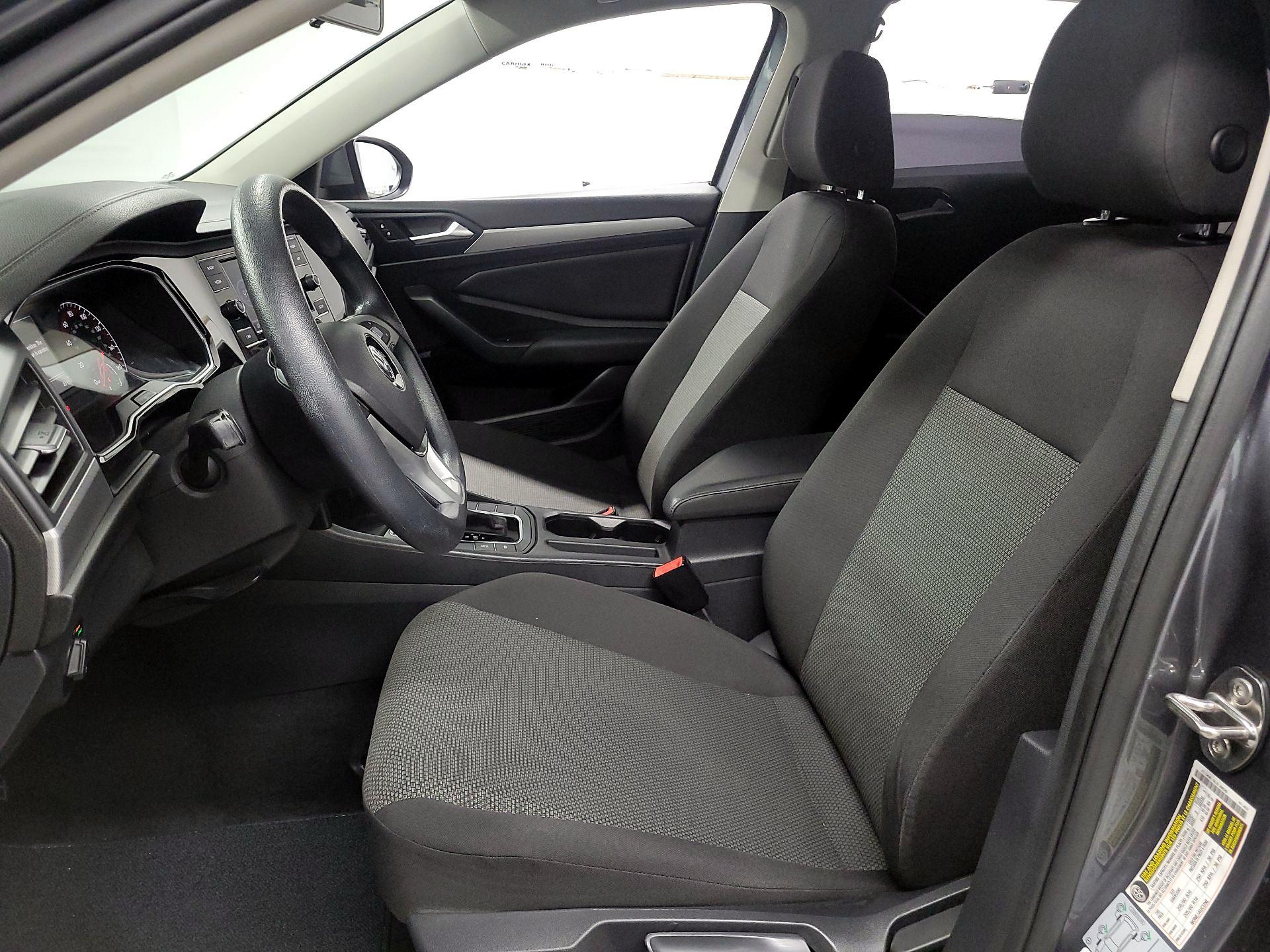 Thumbnail: 2019 Volkswagen Jetta - 11