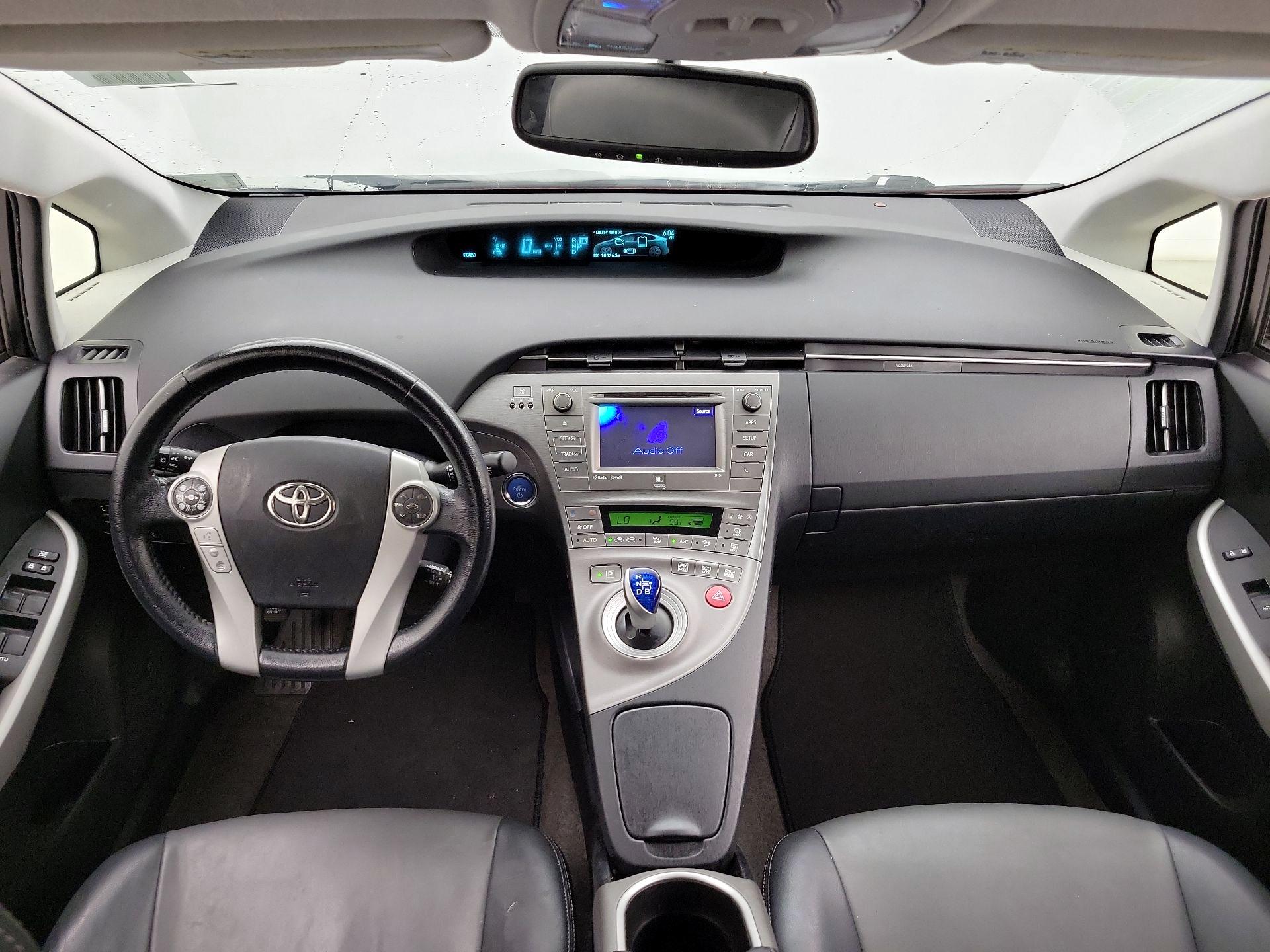 Thumbnail: 2014 Toyota Prius - 9