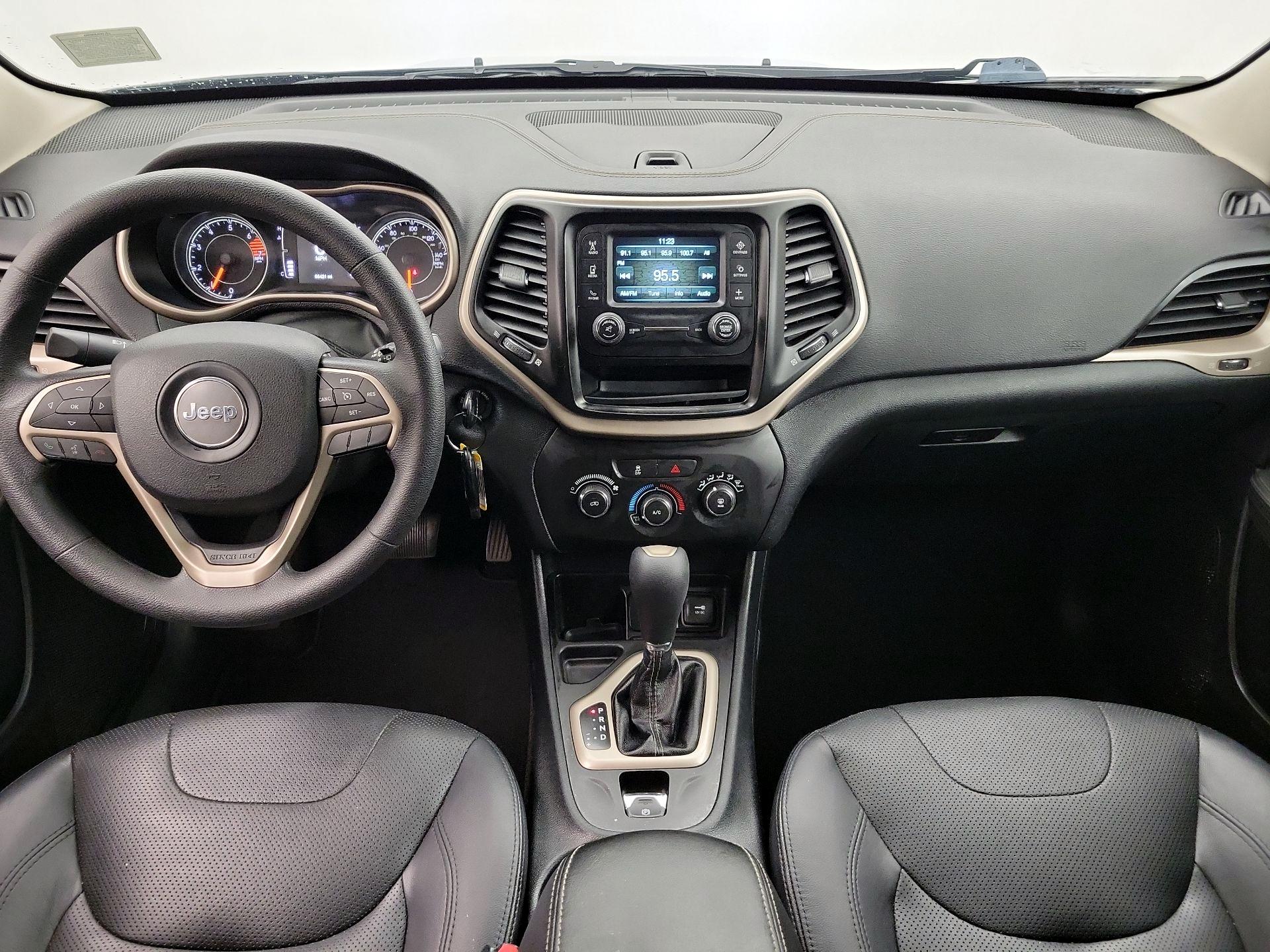 Thumbnail: 2016 Jeep Cherokee - 9