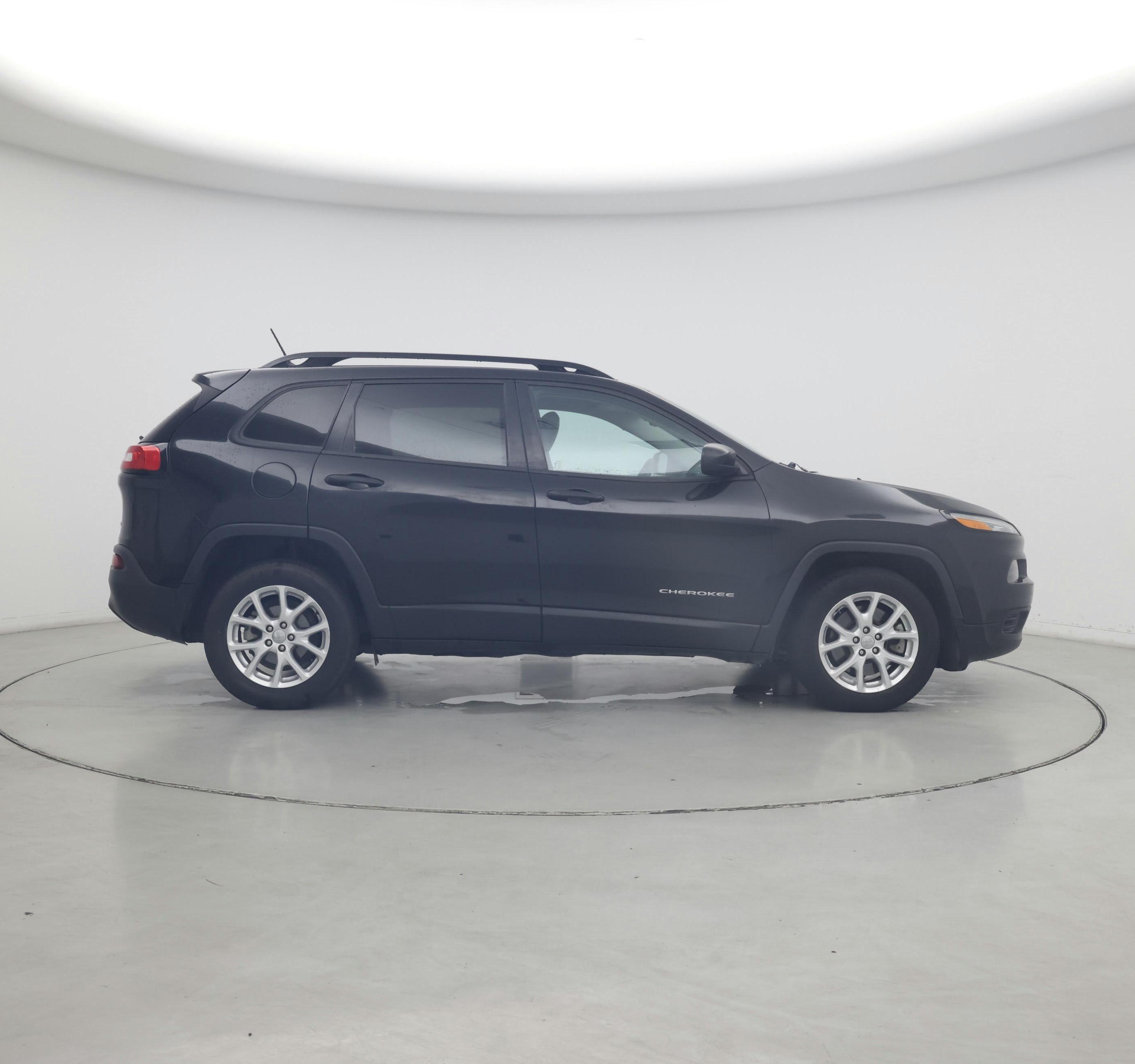 Thumbnail: 2016 Jeep Cherokee - 7