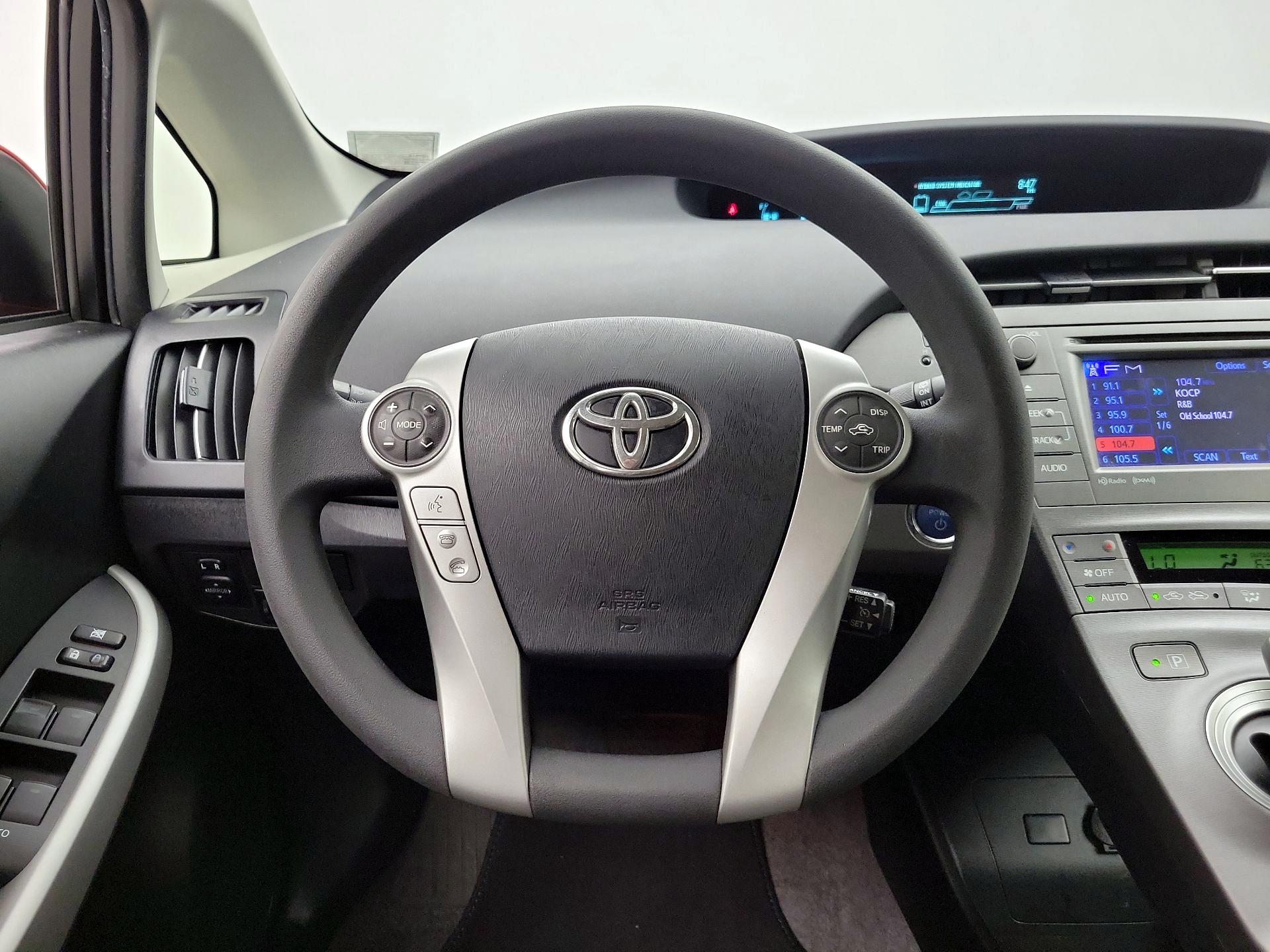 Thumbnail: 2014 Toyota Prius - 10