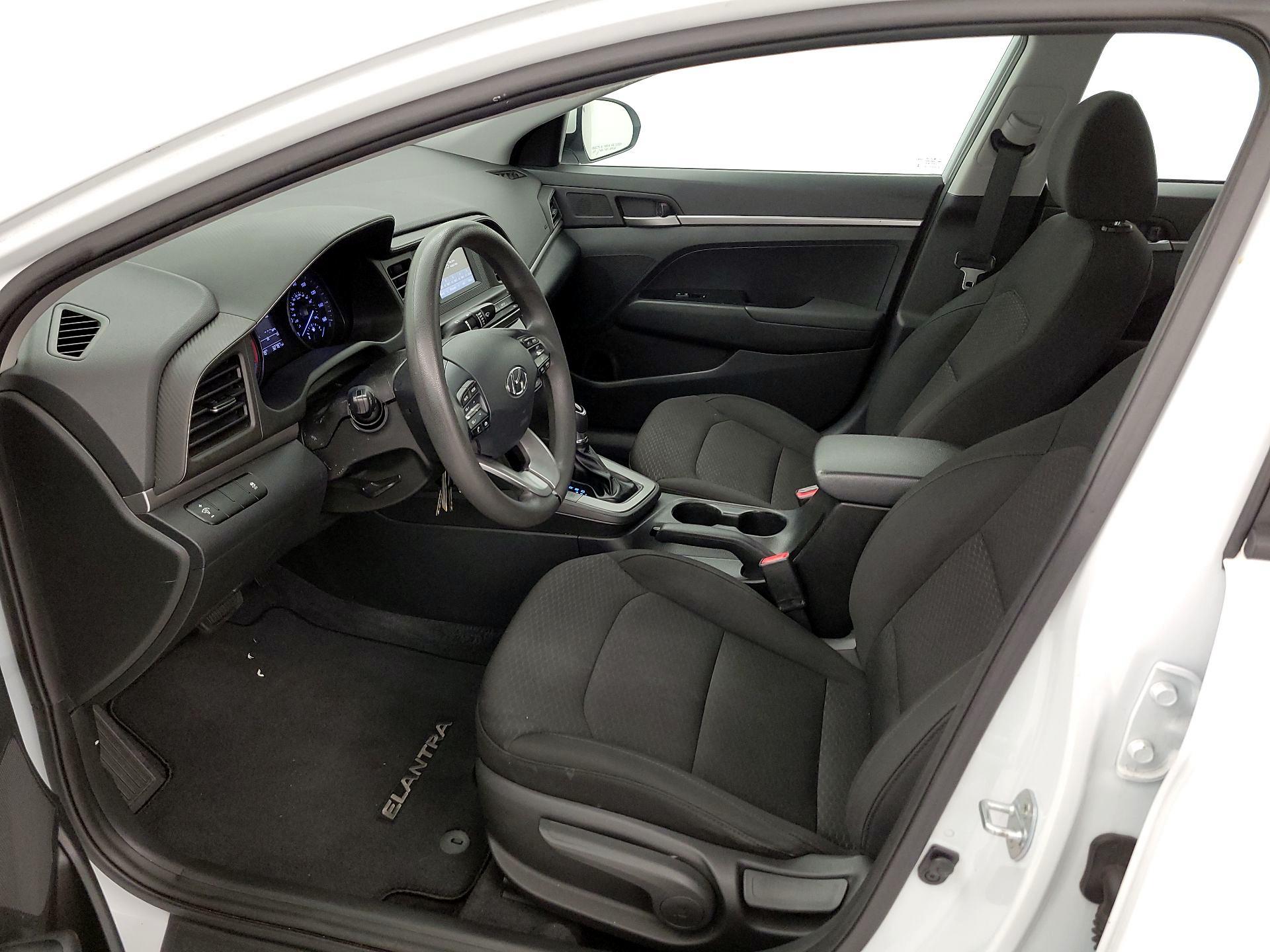 Thumbnail: 2019 Hyundai Elantra - 11