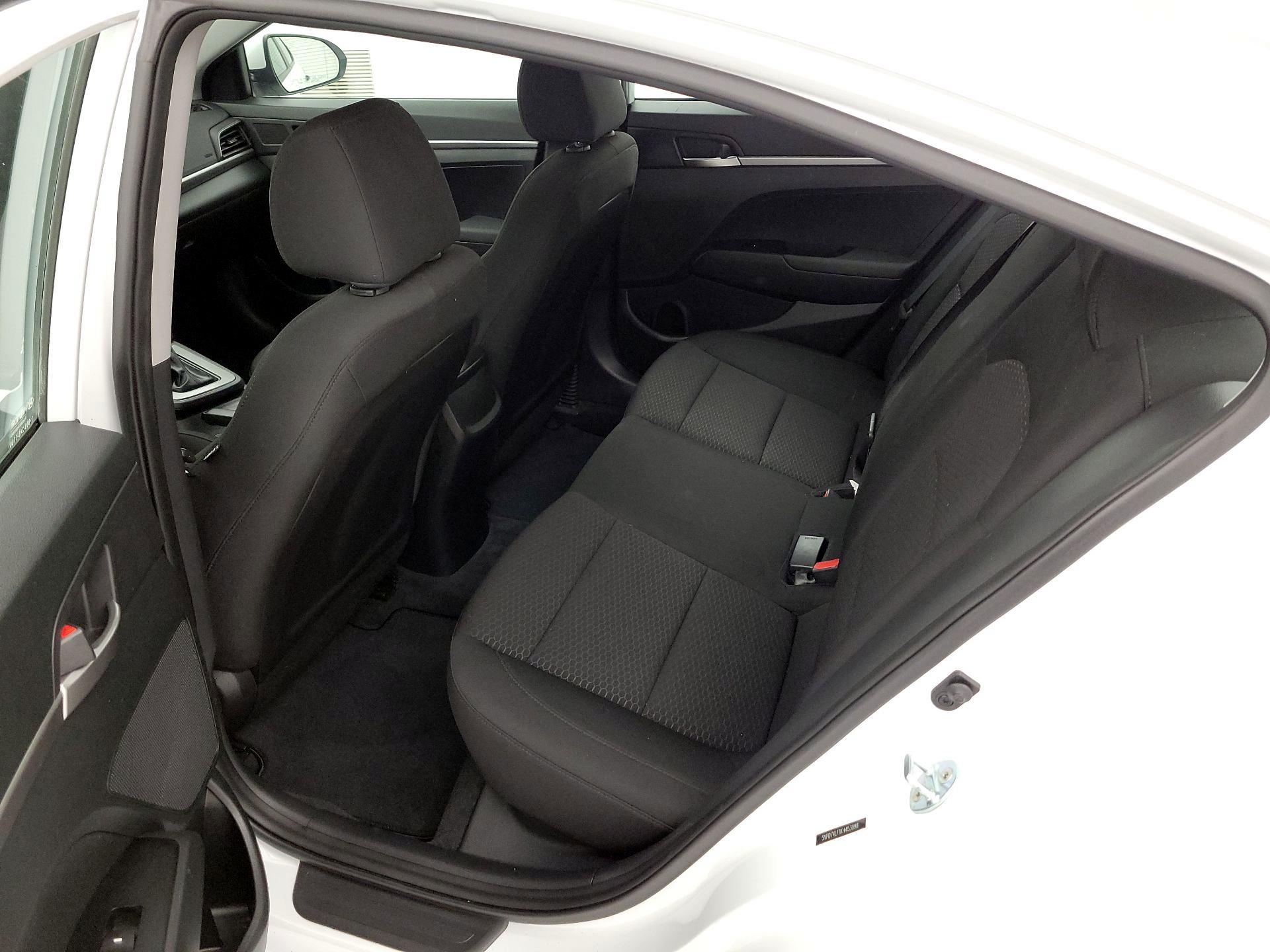 Thumbnail: 2019 Hyundai Elantra - 19