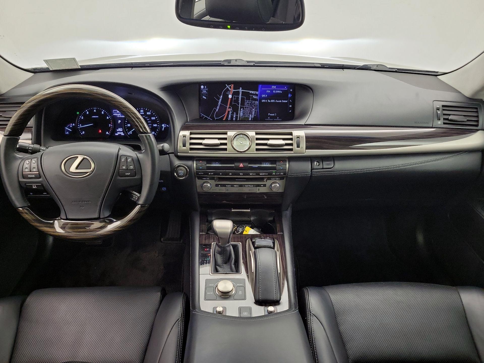 Thumbnail: 2016 Lexus LS - 9