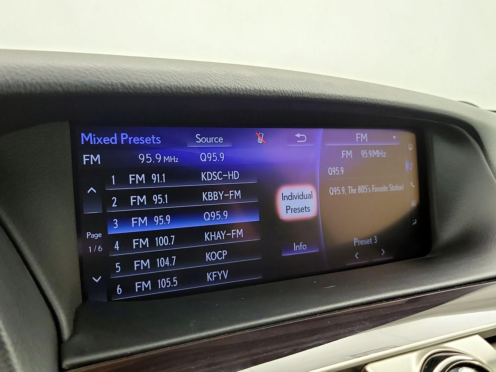 Thumbnail: 2016 Lexus LS - 16