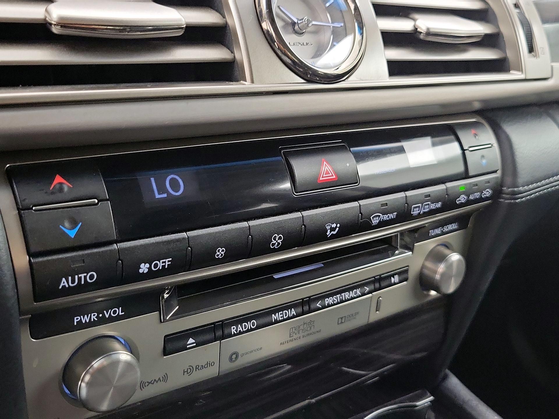 Thumbnail: 2016 Lexus LS - 17