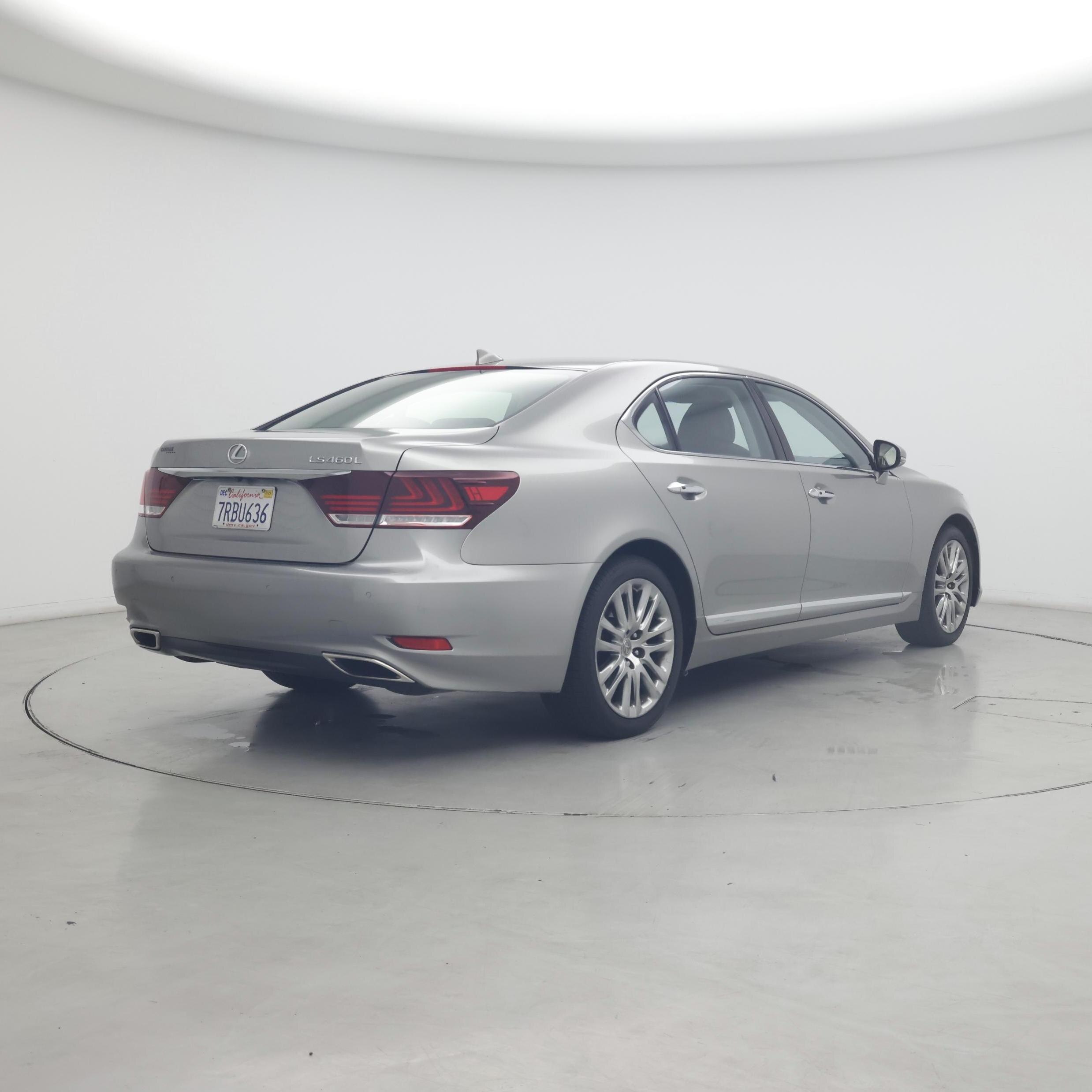 Thumbnail: 2016 Lexus LS - 8