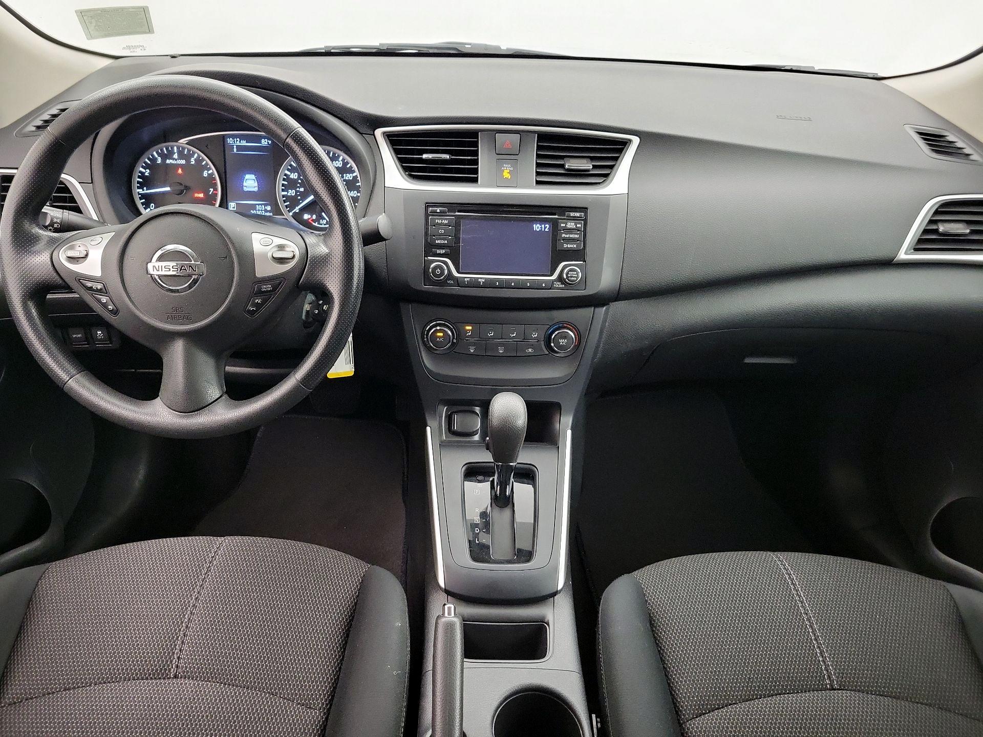 Thumbnail: 2018 Nissan Sentra - 9