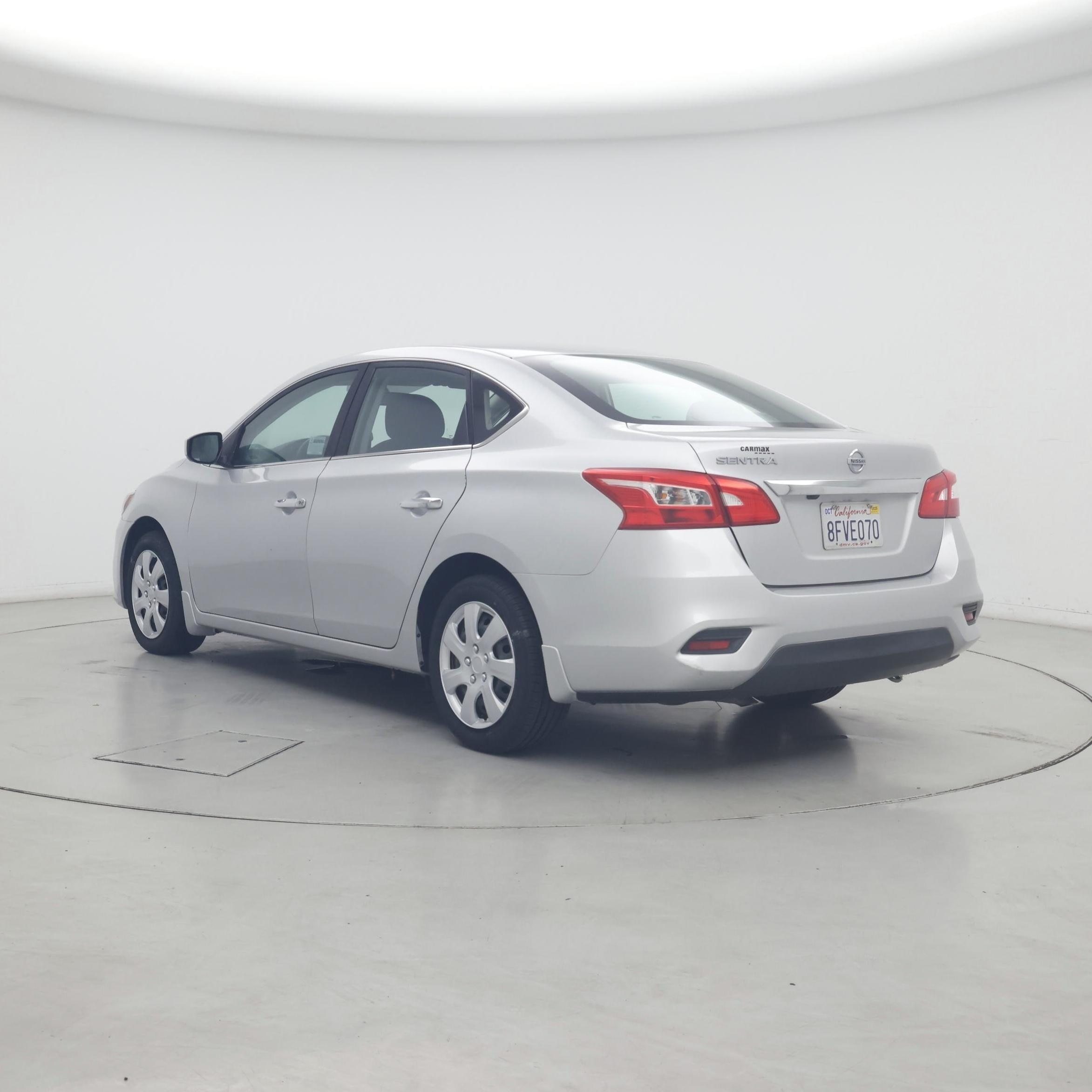 Thumbnail: 2018 Nissan Sentra - 2