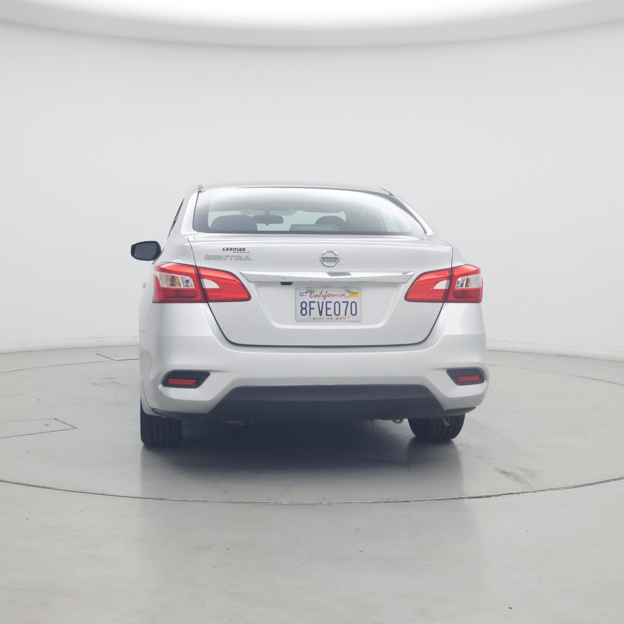 Thumbnail: 2018 Nissan Sentra - 6