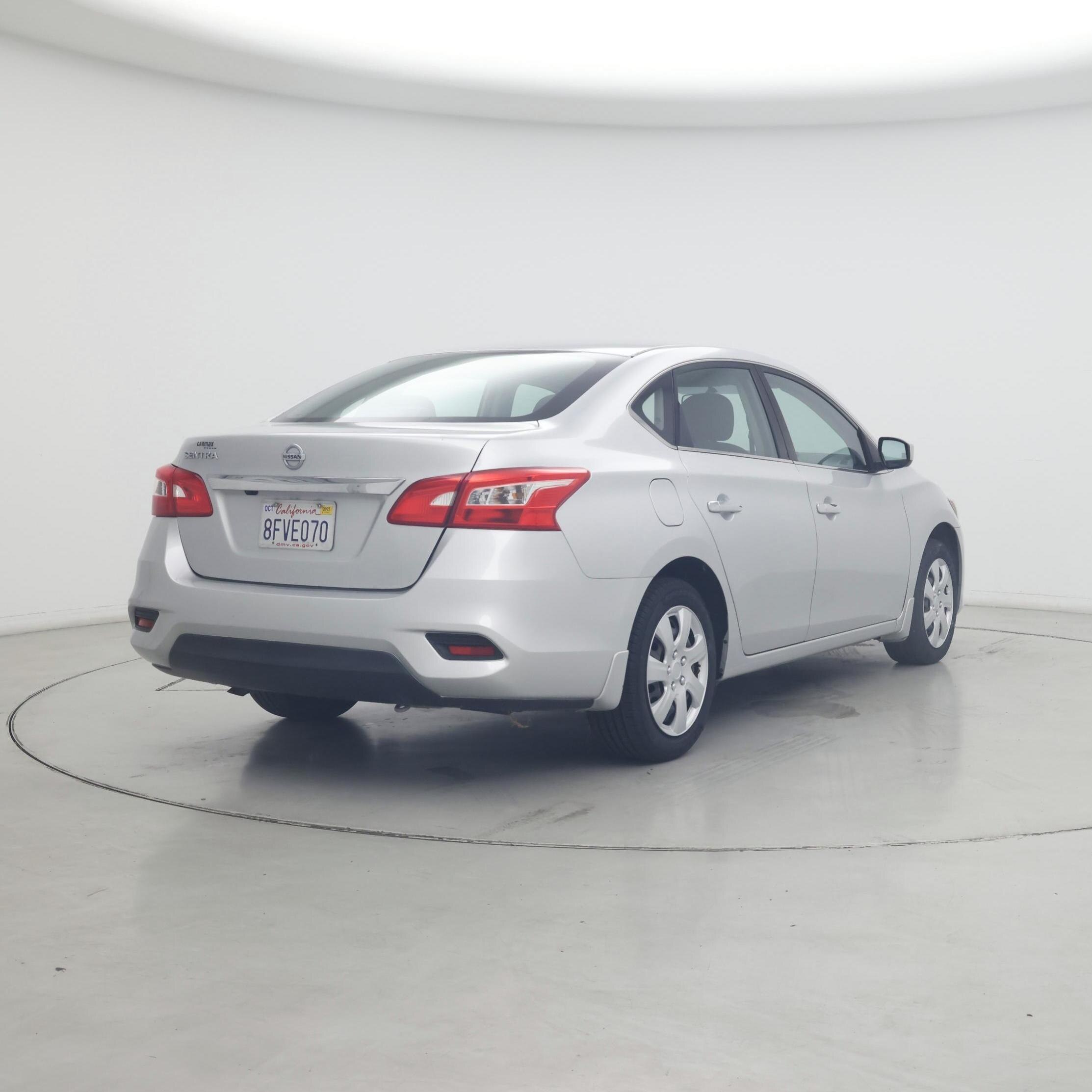Thumbnail: 2018 Nissan Sentra - 8