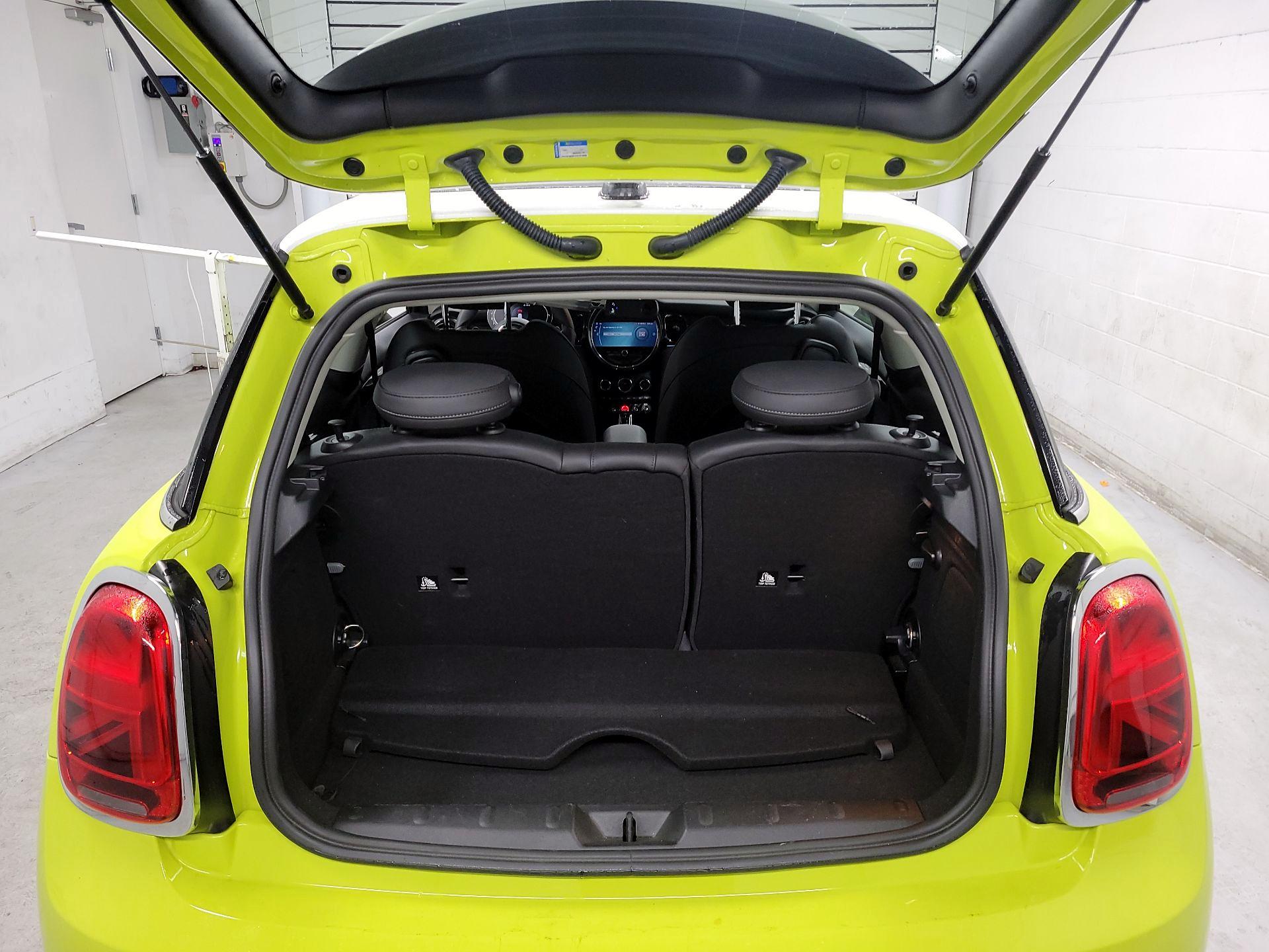 Thumbnail: 2023 MINI Cooper Hardtop - 20