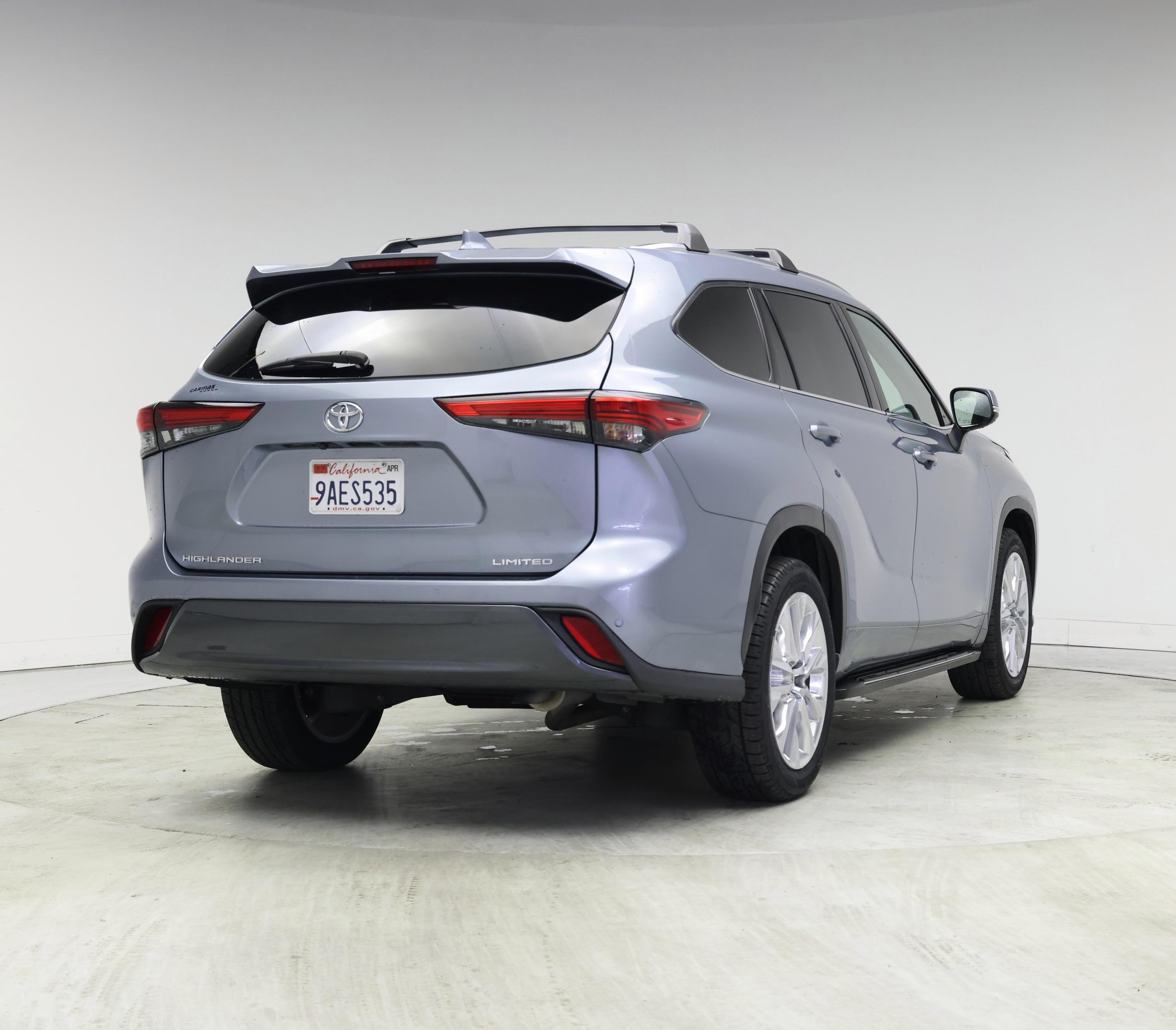 Thumbnail: 2021 Toyota Highlander - 8