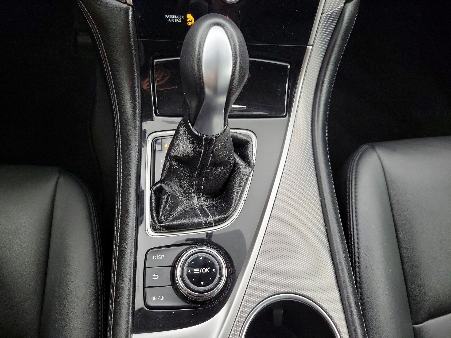 Thumbnail: 2016 INFINITI Q50 - 17