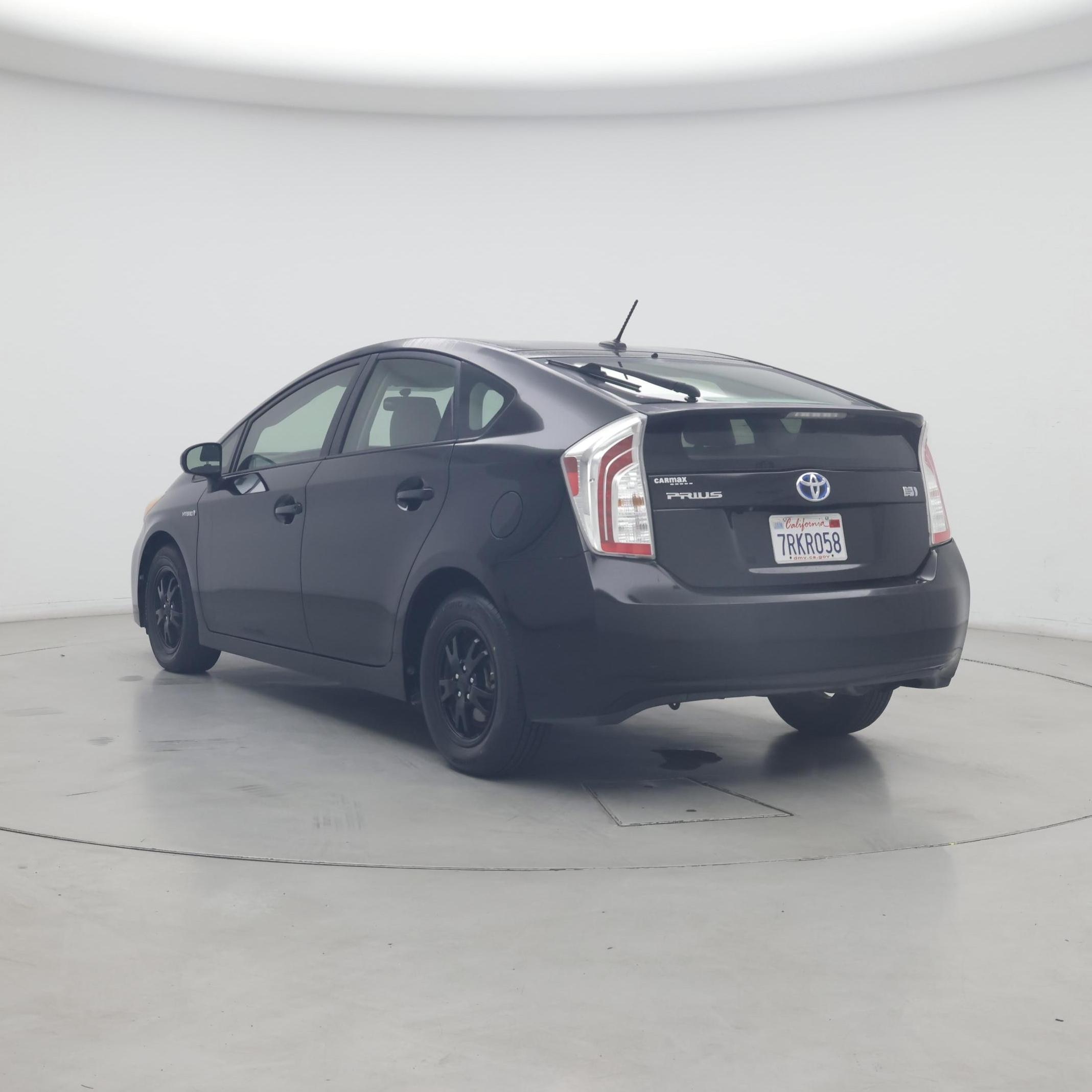 Thumbnail: 2015 Toyota Prius - 2