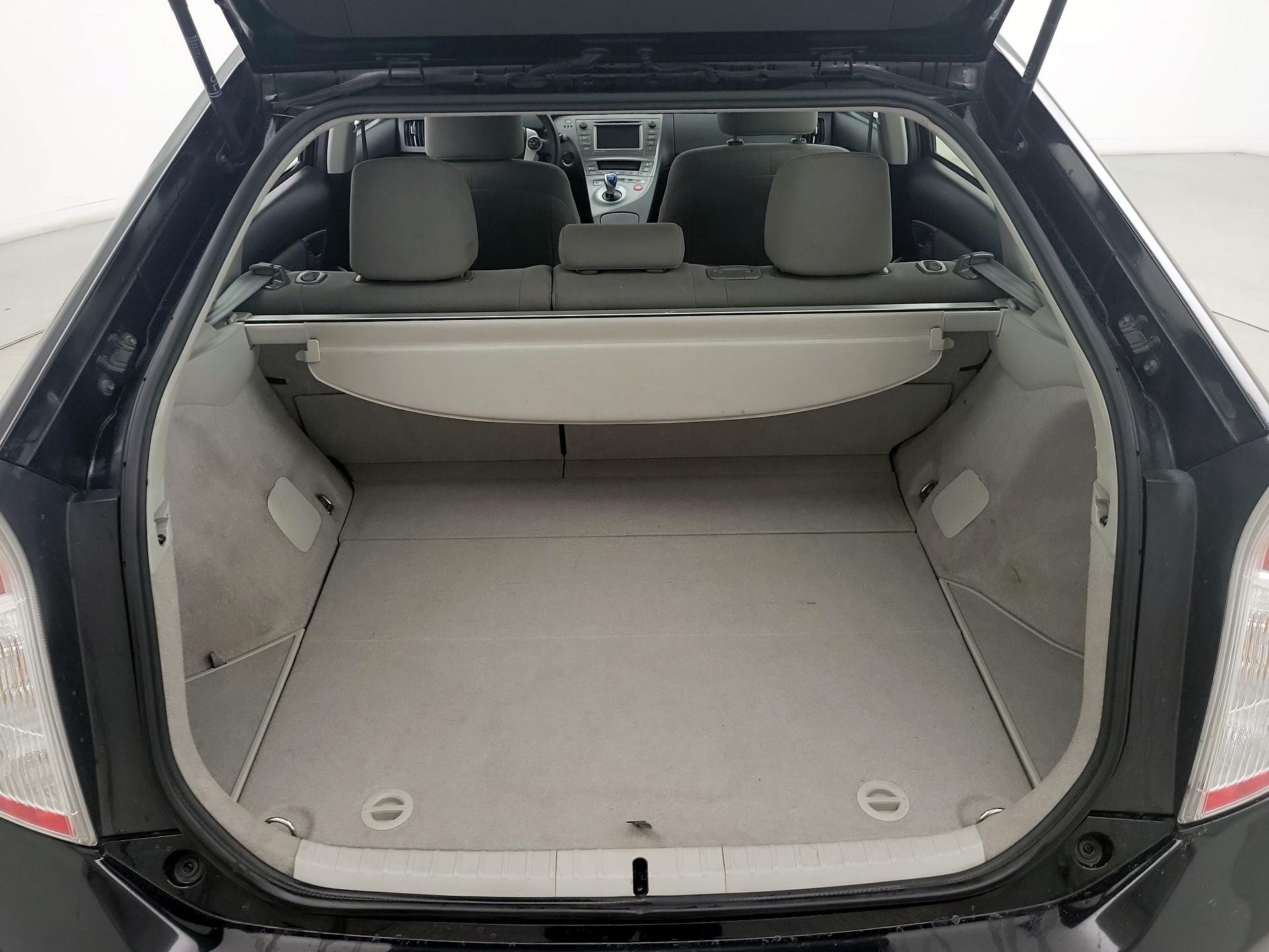 Thumbnail: 2015 Toyota Prius - 20