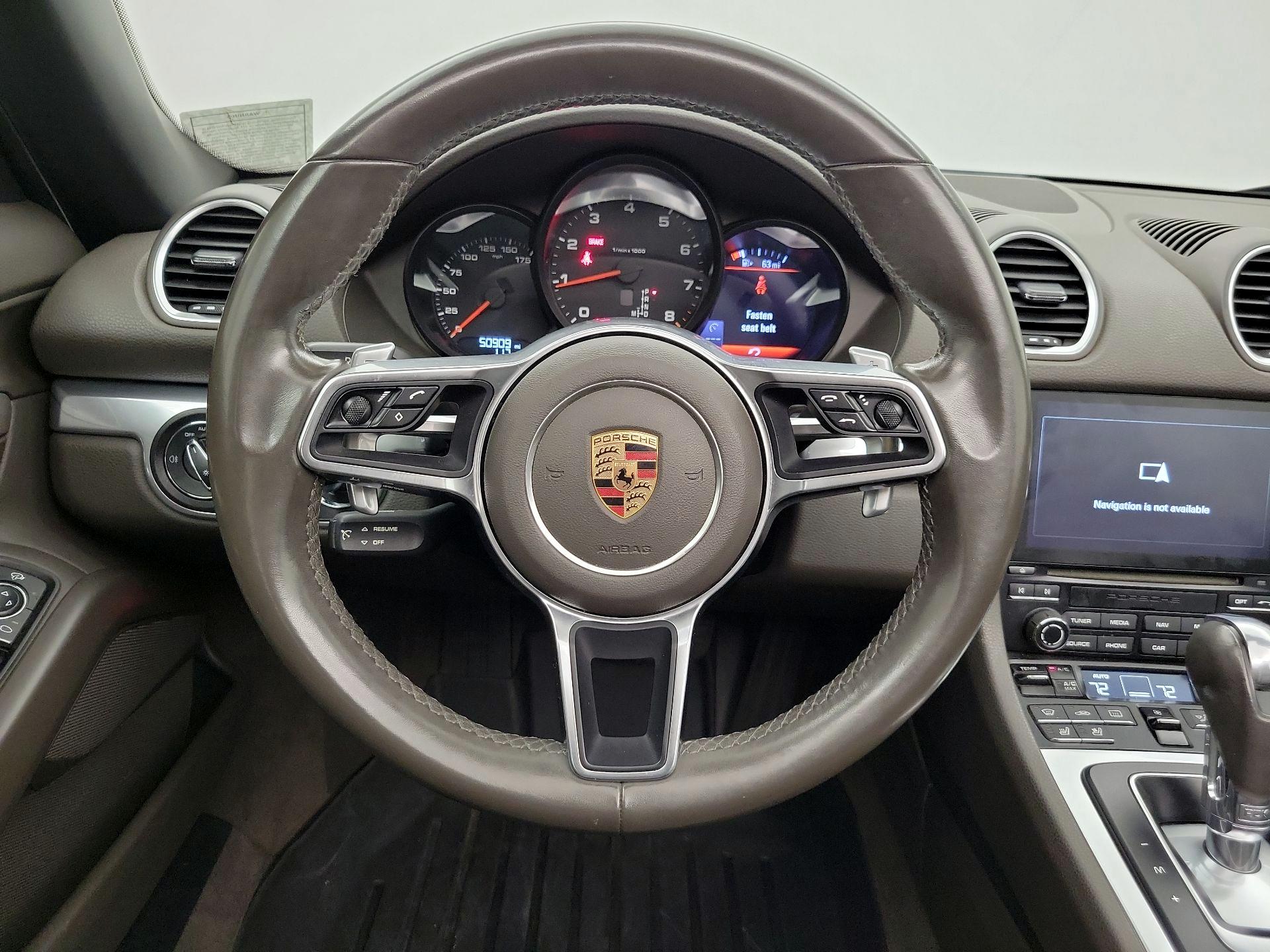 Thumbnail: 2017 Porsche 718 Boxster - 10