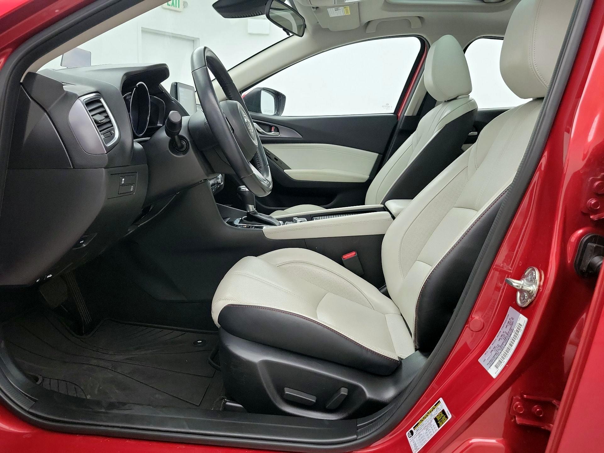 Thumbnail: 2017 Mazda Mazda3 - 11