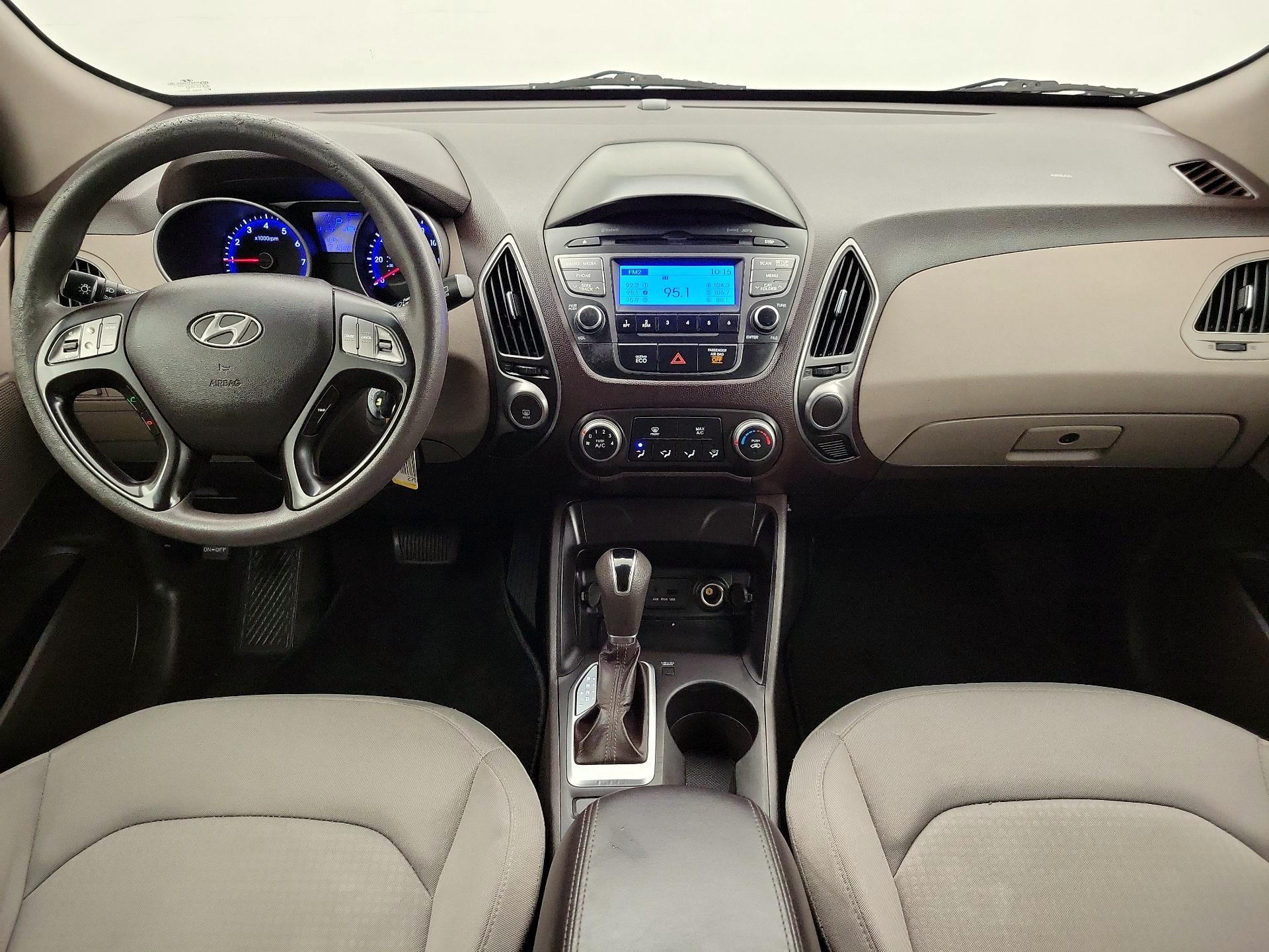 Thumbnail: 2014 Hyundai Tucson - 9