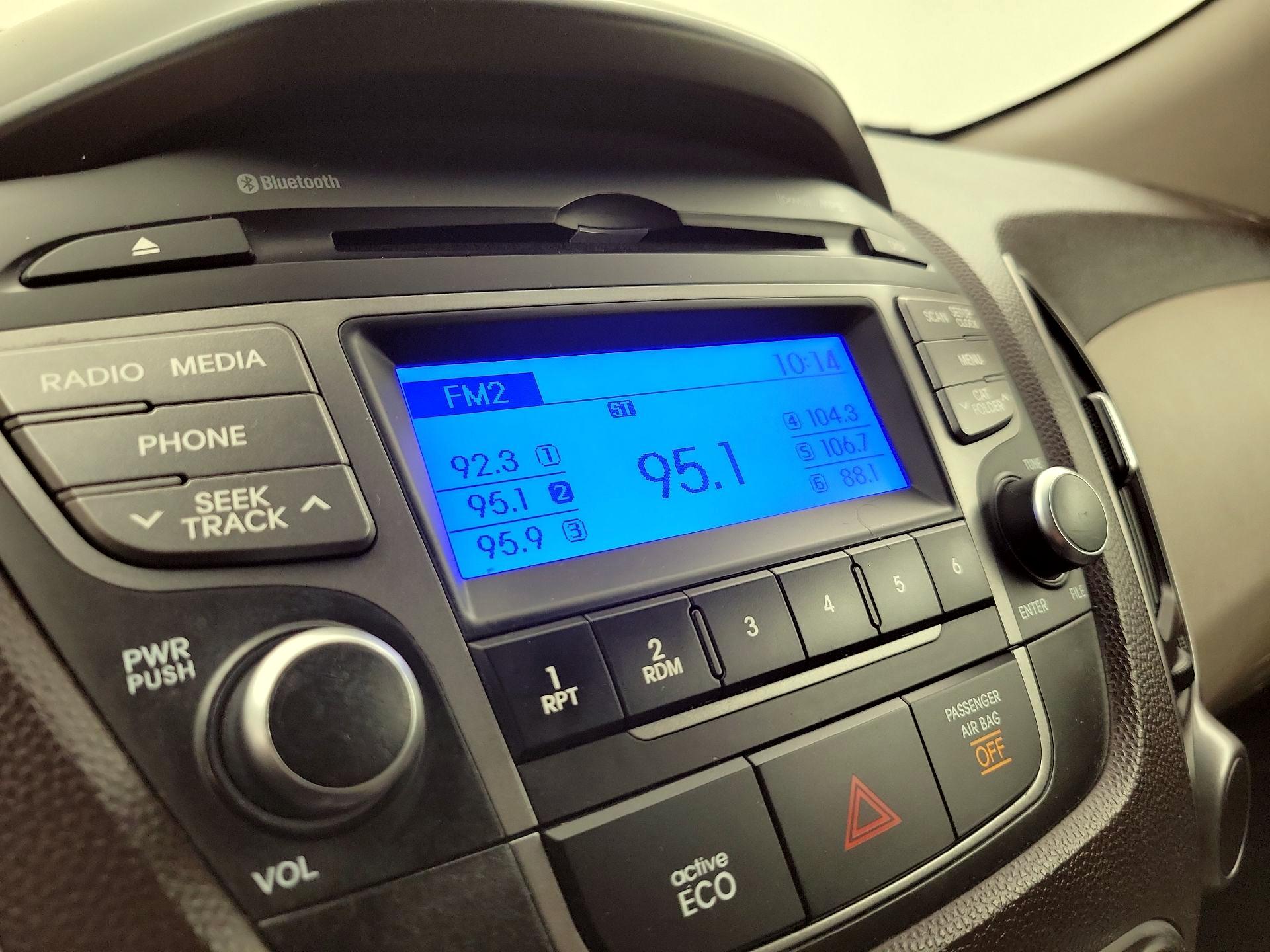 Thumbnail: 2014 Hyundai Tucson - 14