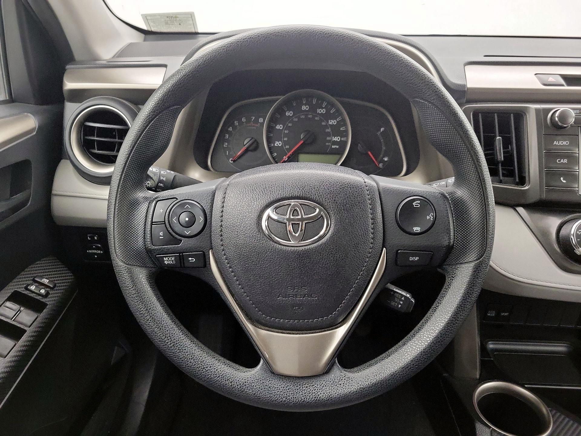 Thumbnail: 2014 Toyota RAV4 - 10
